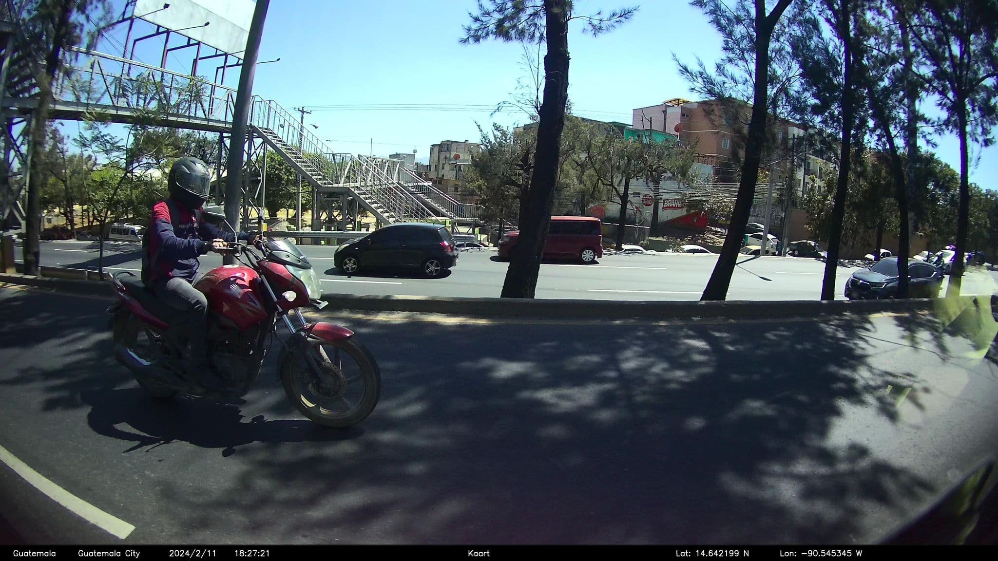 Street view near Guatamala, Guatemala City — © kaart_2 (CC BY-SA · Mapillary)