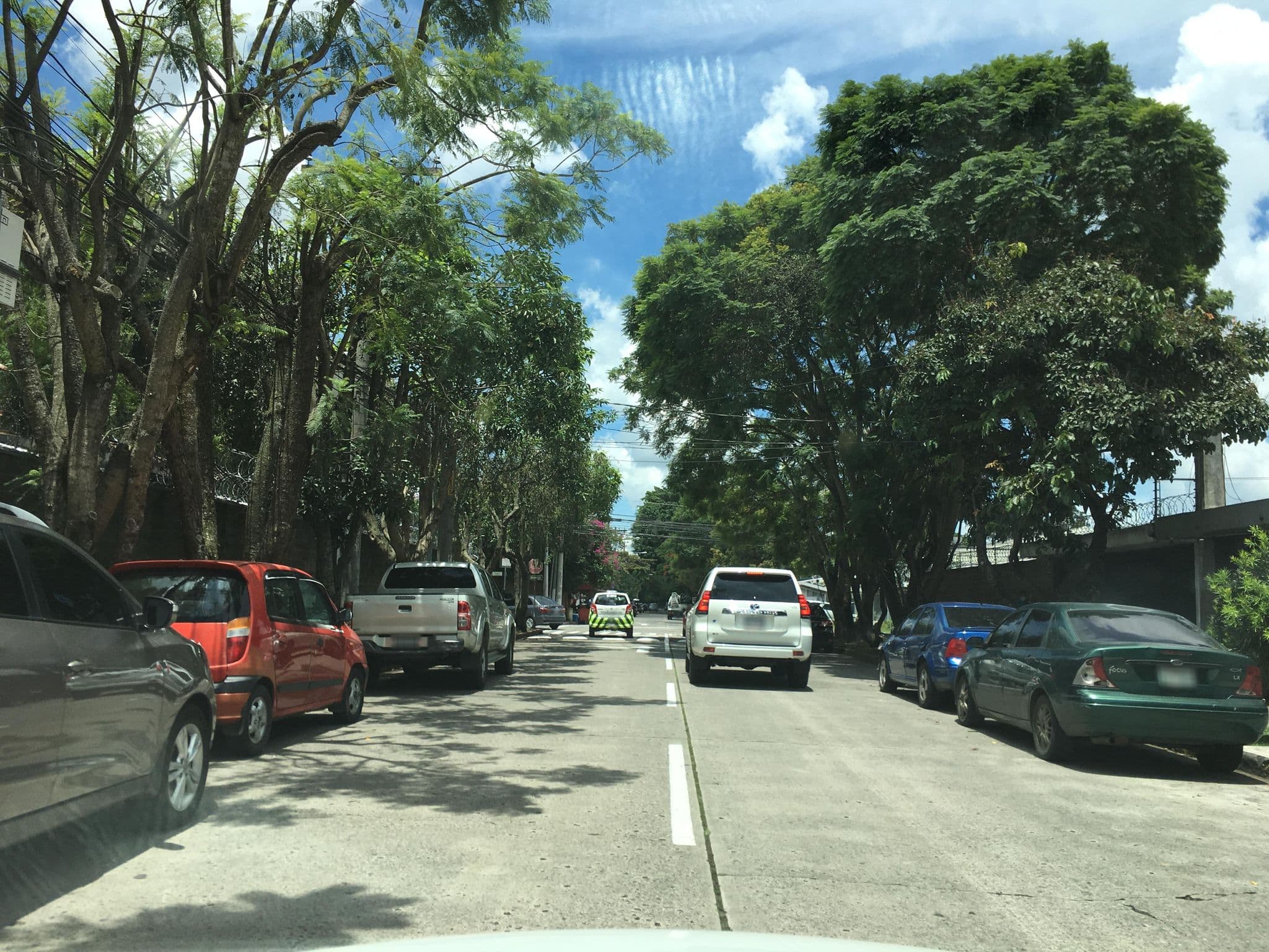 Street view near Armadillo Suites, Guatemala City — © jaas (CC BY-SA · Mapillary)