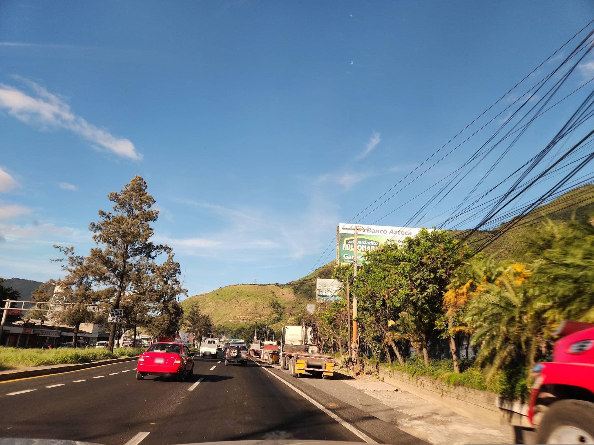 Street view near Hotel La Esperanza, Amatitlán — © juanjosep (CC BY-SA · Mapillary)