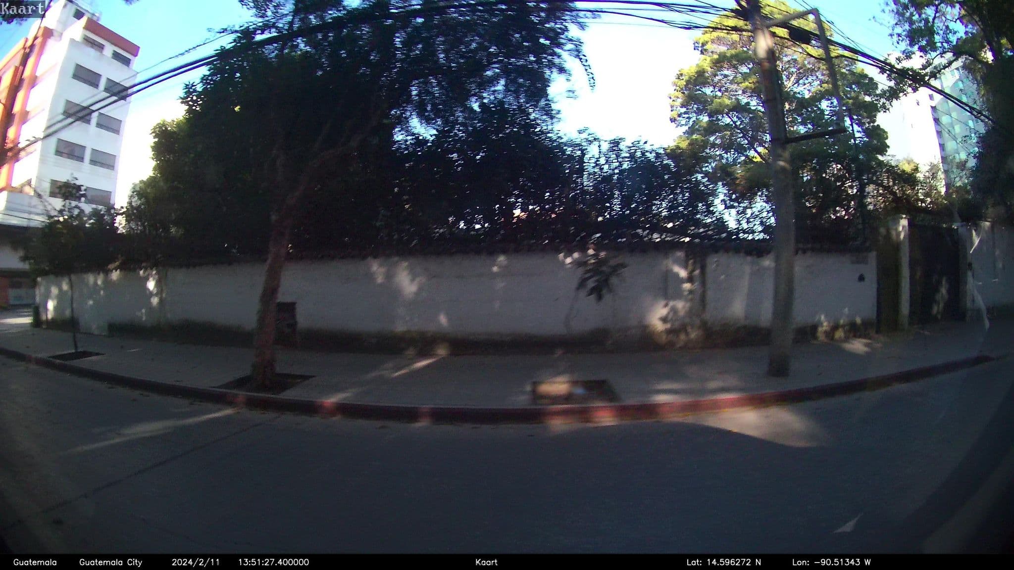 Street view near Plaza Santander Apart-Hotel, Santa Catarina Pinula — © kaart_2 (CC BY-SA · Mapillary)