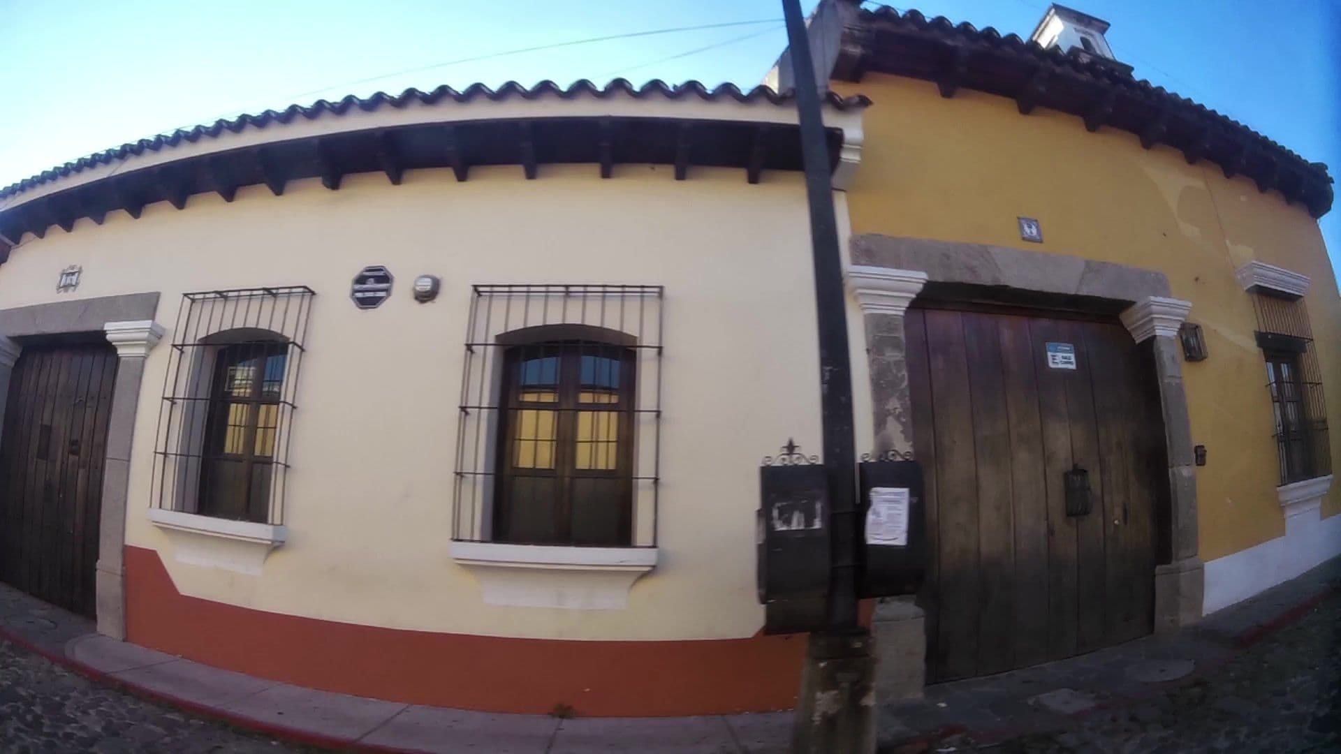 Street view near Hotel Antigüeño, Antigua Guatemala — © kaartcam (CC BY-SA · Mapillary)