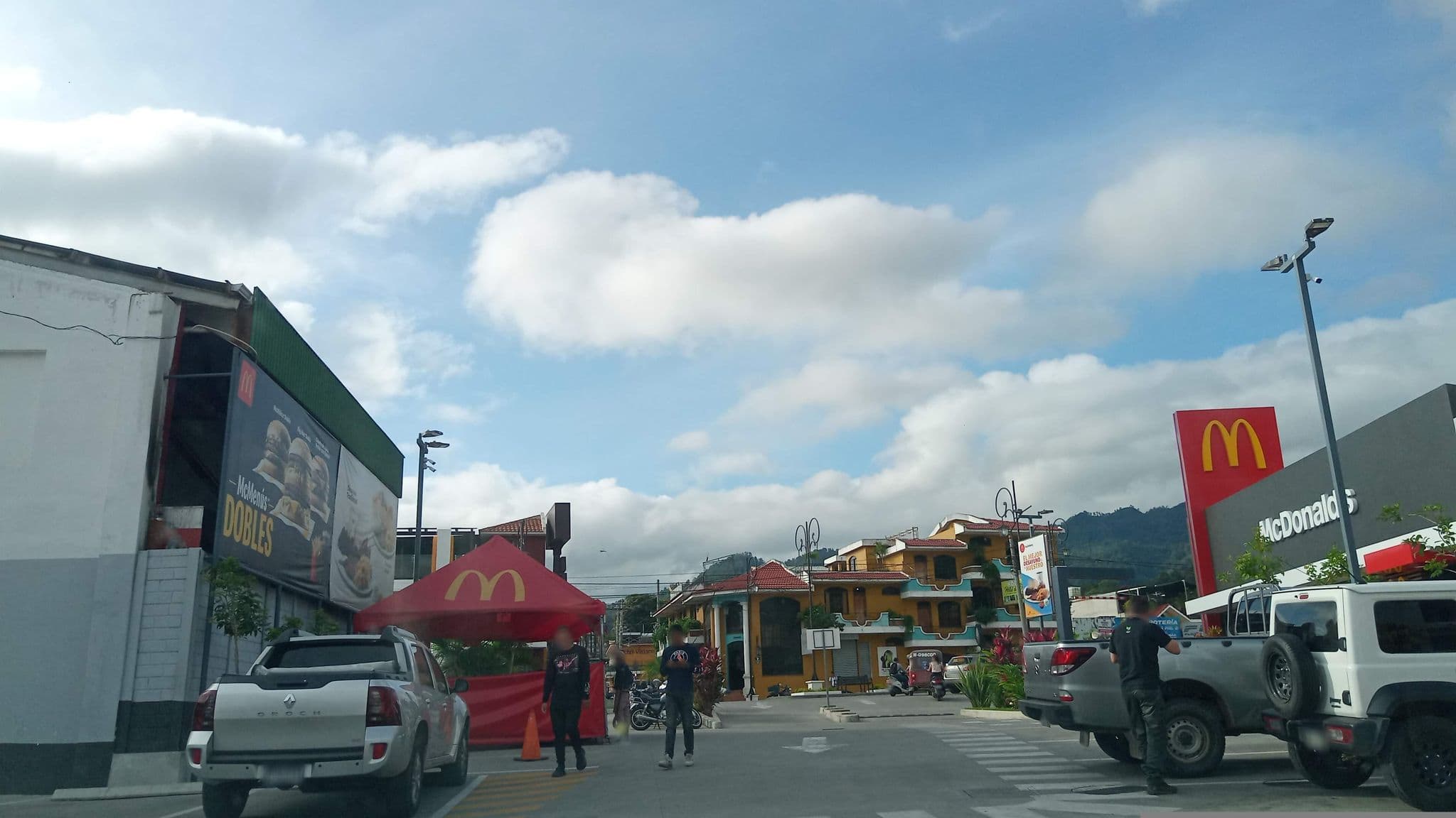 Street view near El Portal Del Angel, Esquipulas — © ingetelca_telefono_5 (CC BY-SA · Mapillary)