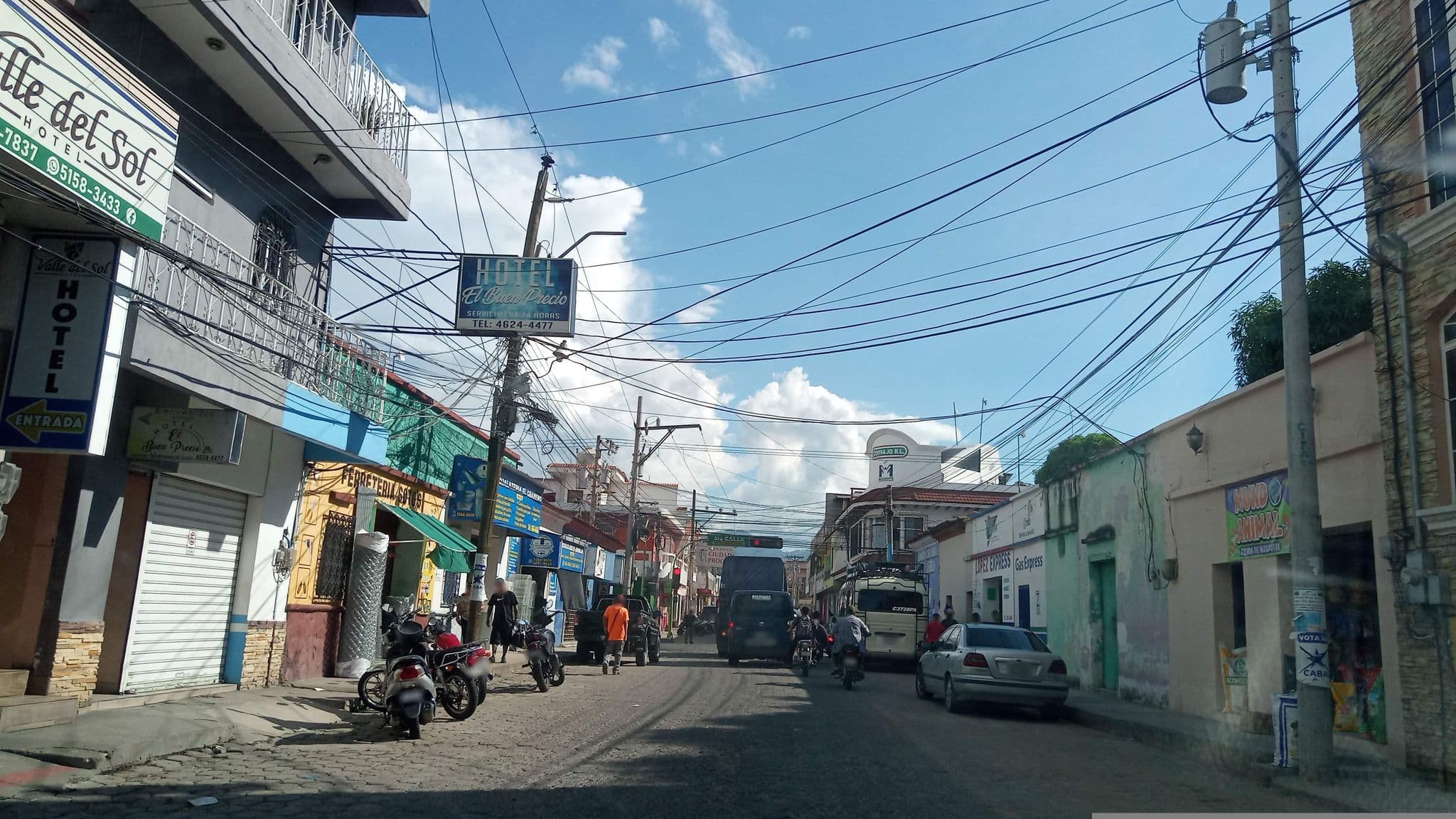 Street view near Hotel Valle del Sol, Chiquimula — © ingetelca_telefono_5 (CC BY-SA · Mapillary)