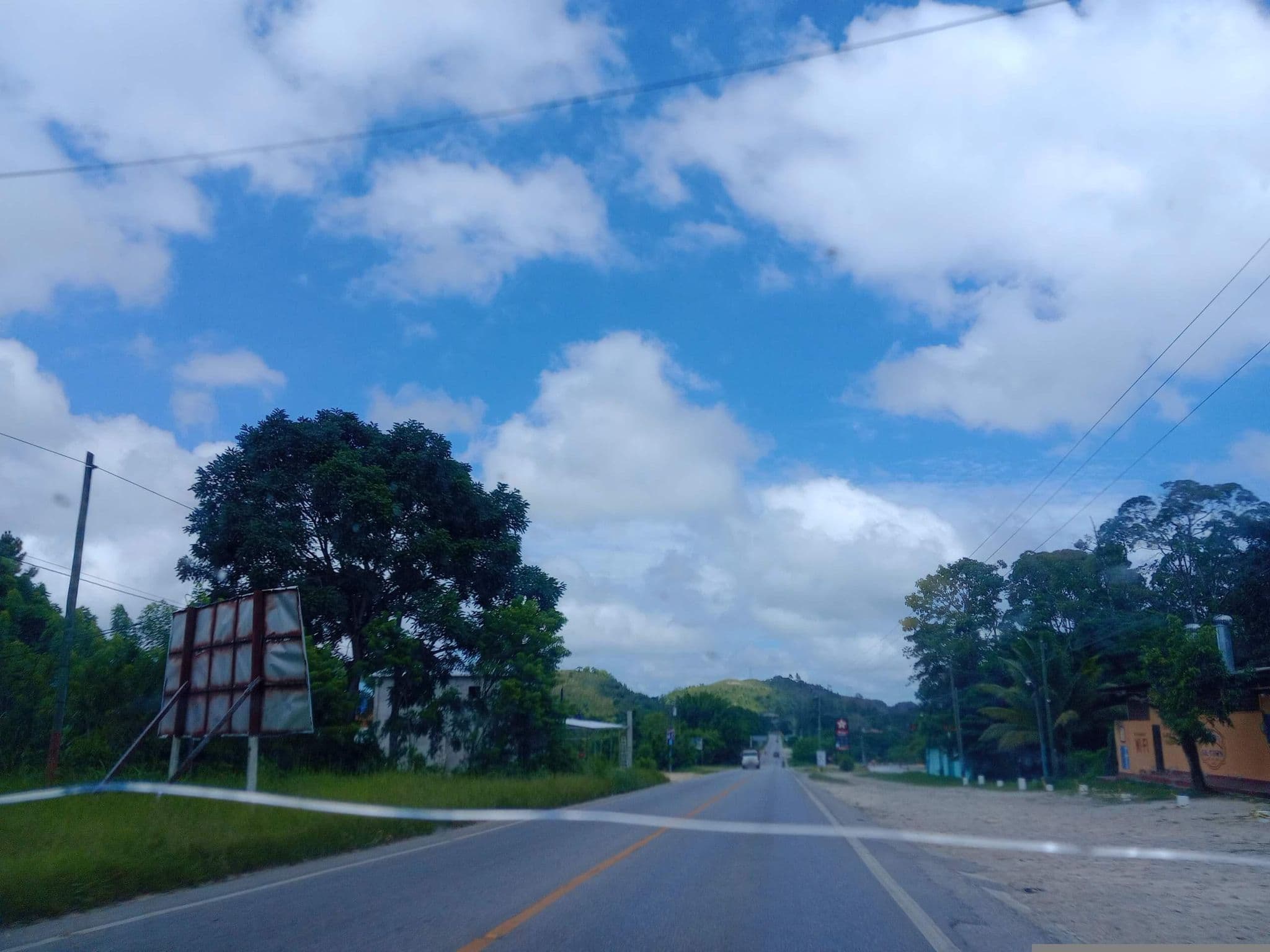 Street view near Hotel Gil Town, Poptún — © ingetelca_telefono_6 (CC BY-SA · Mapillary)