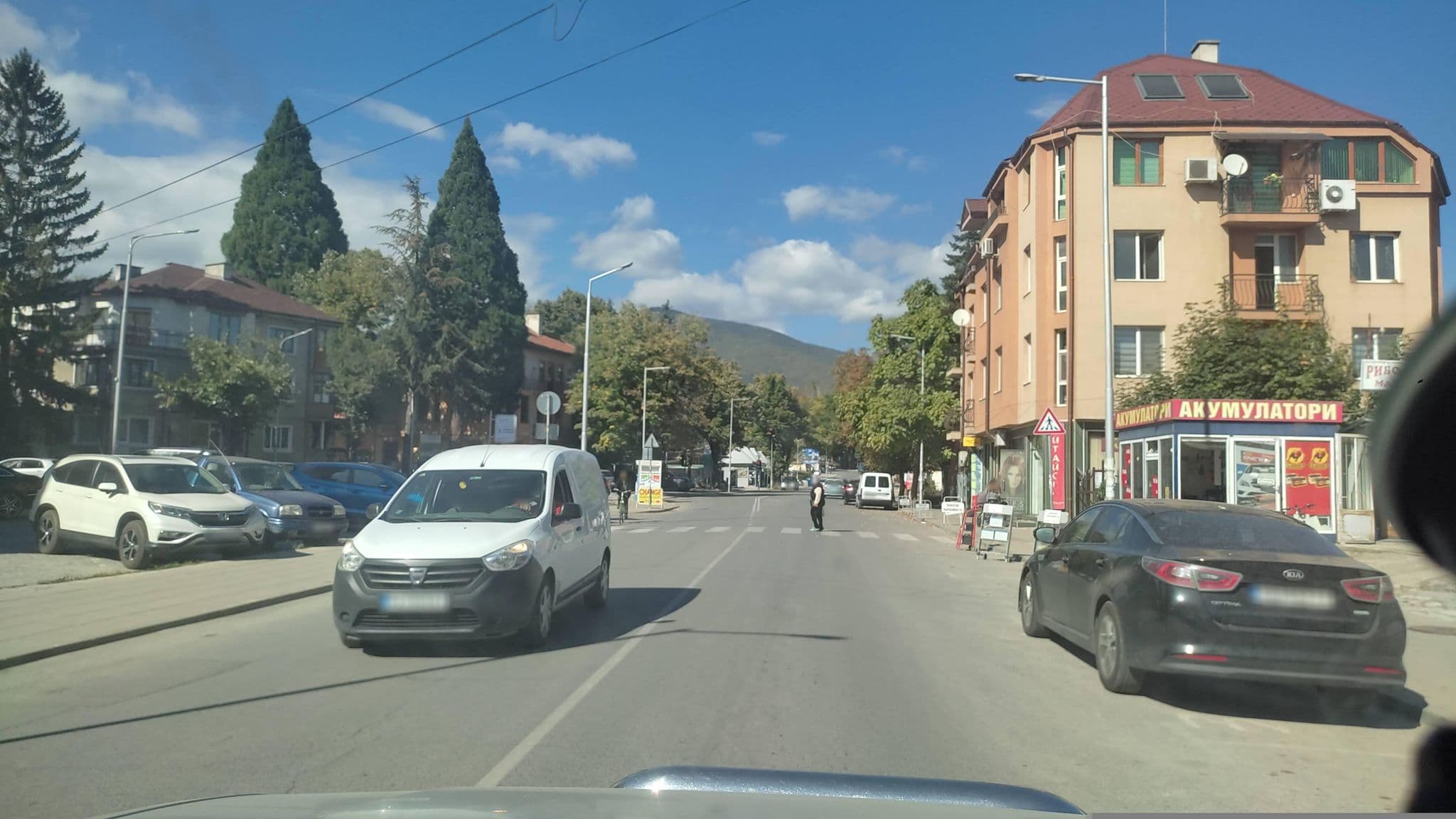 Street view near Stela Deluxe Apartments, Velingrad — © neau (CC BY-SA · Mapillary)