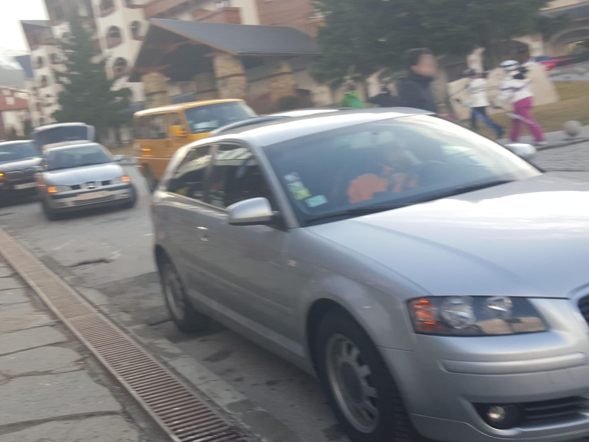 Street view near Pirin Place Hotel, Bansko — © edloach (CC BY-SA · Mapillary)