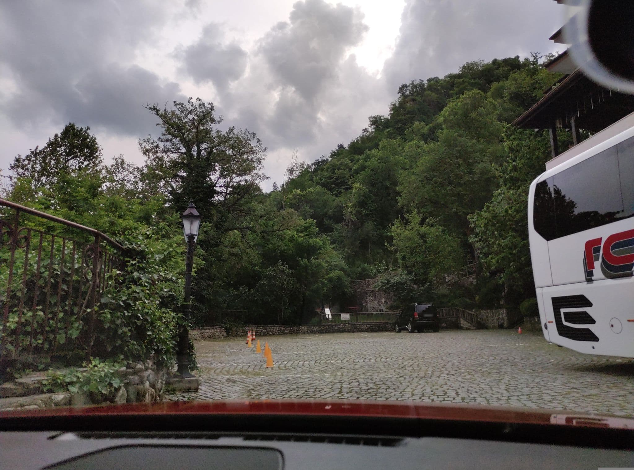 Street view near Hotel Melnik, Polenitsa — © neau (CC BY-SA · Mapillary)