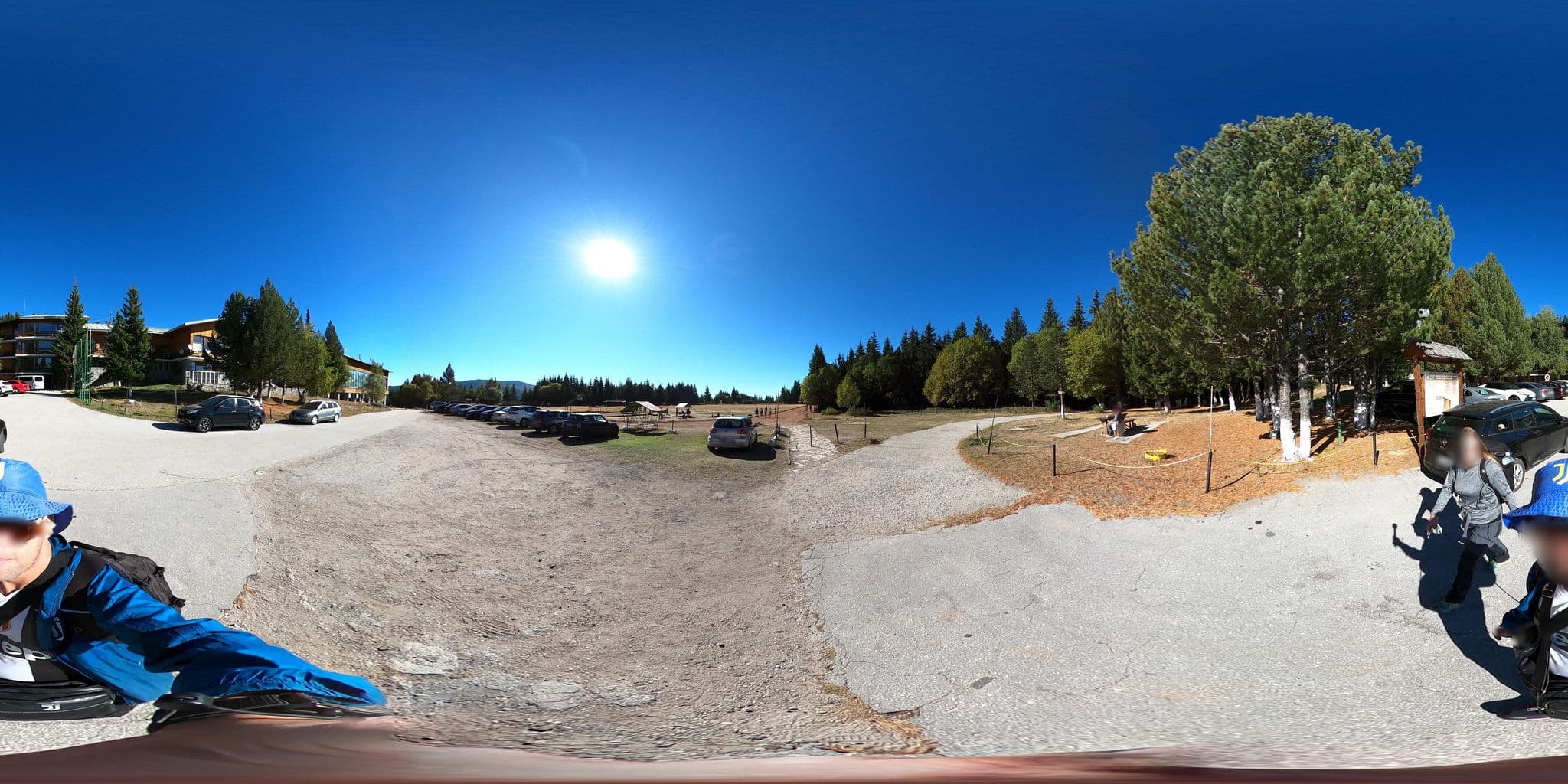 Street view near Хотел Белмекен, Yakoruda — © alexanderbtodorov (CC BY-SA · Mapillary)