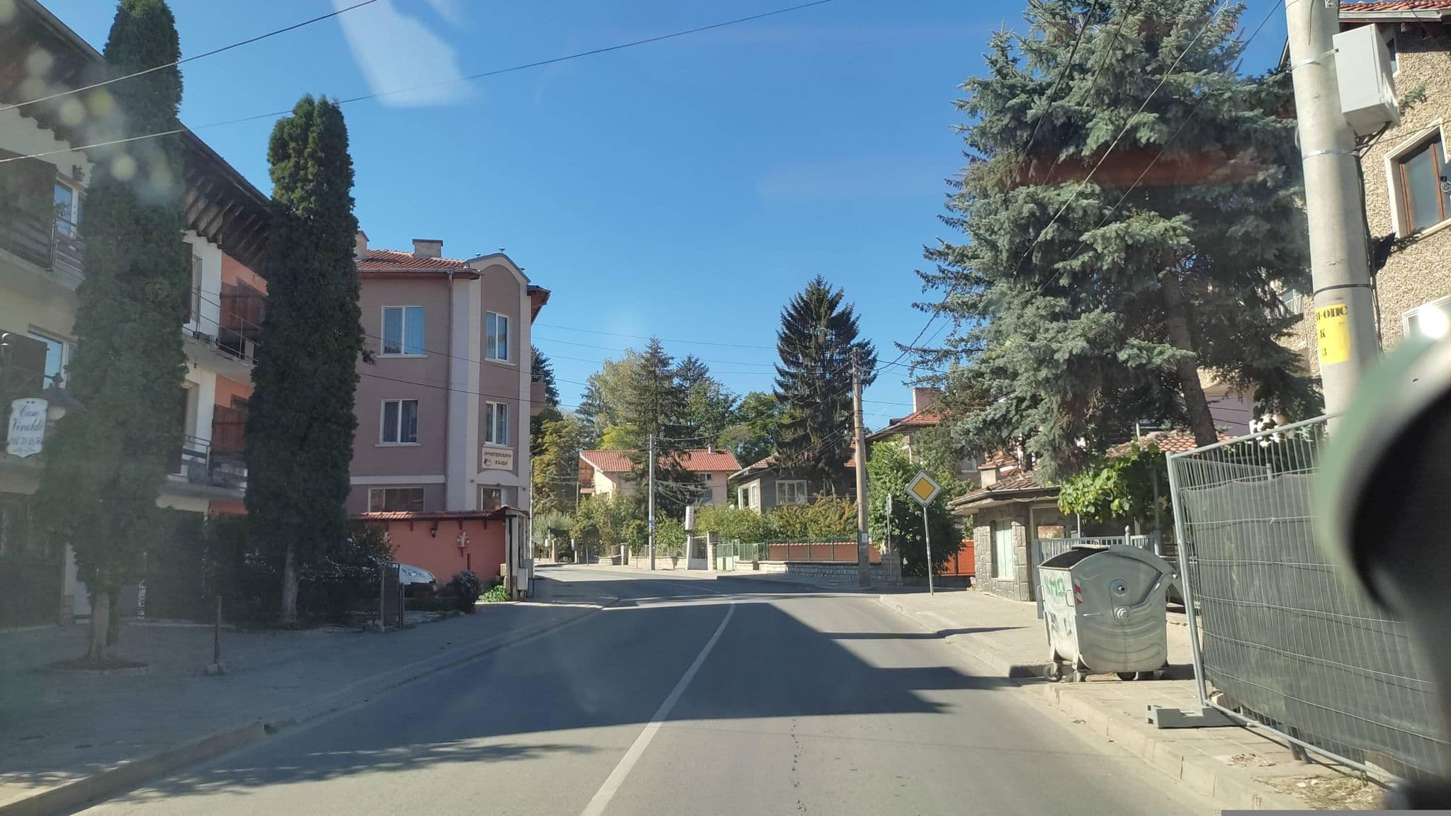 Street view near Casa Vivaldi, Velingrad — © neau (CC BY-SA · Mapillary)