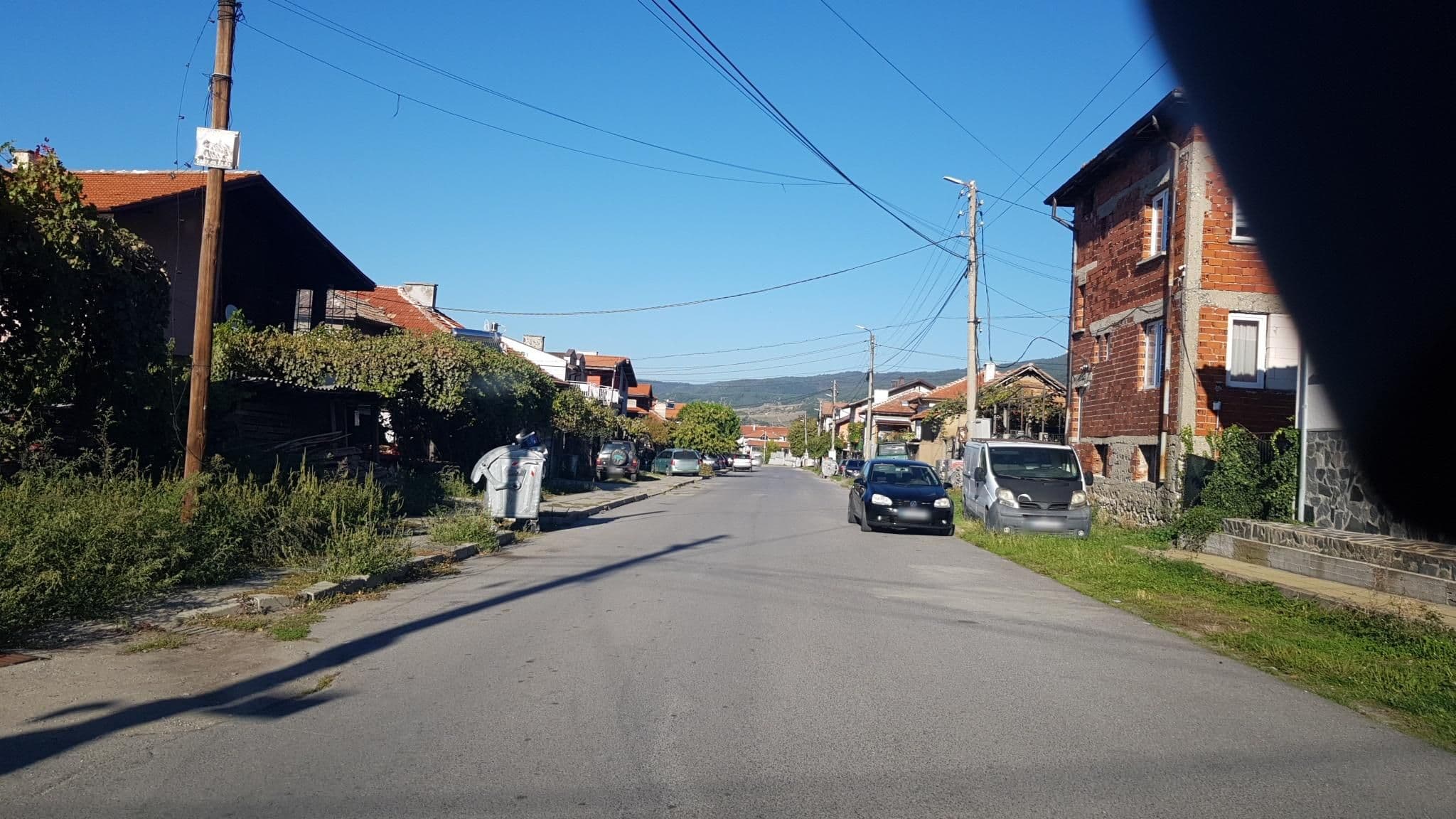 Street view near Къща за гости "Ивона", Sapareva Banya — © roadroid (CC BY-SA · Mapillary)