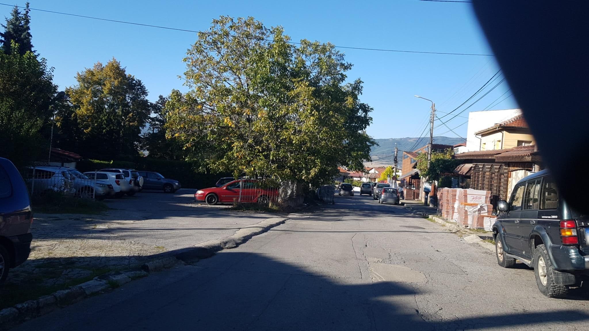 Street view near Hotel Germaneya, Sapareva Banya — © roadroid (CC BY-SA · Mapillary)