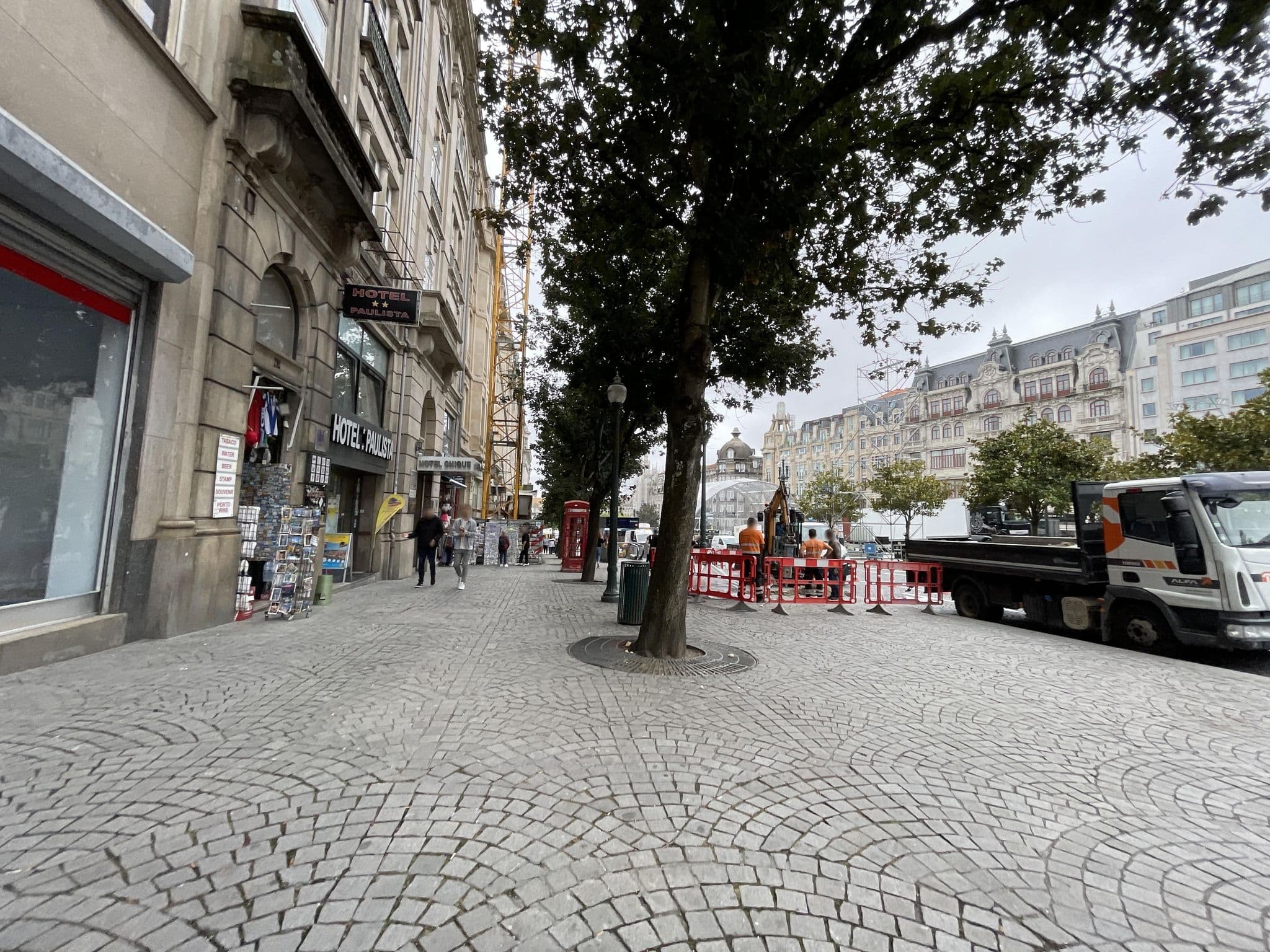 Street view near Hotel Paulista, Porto