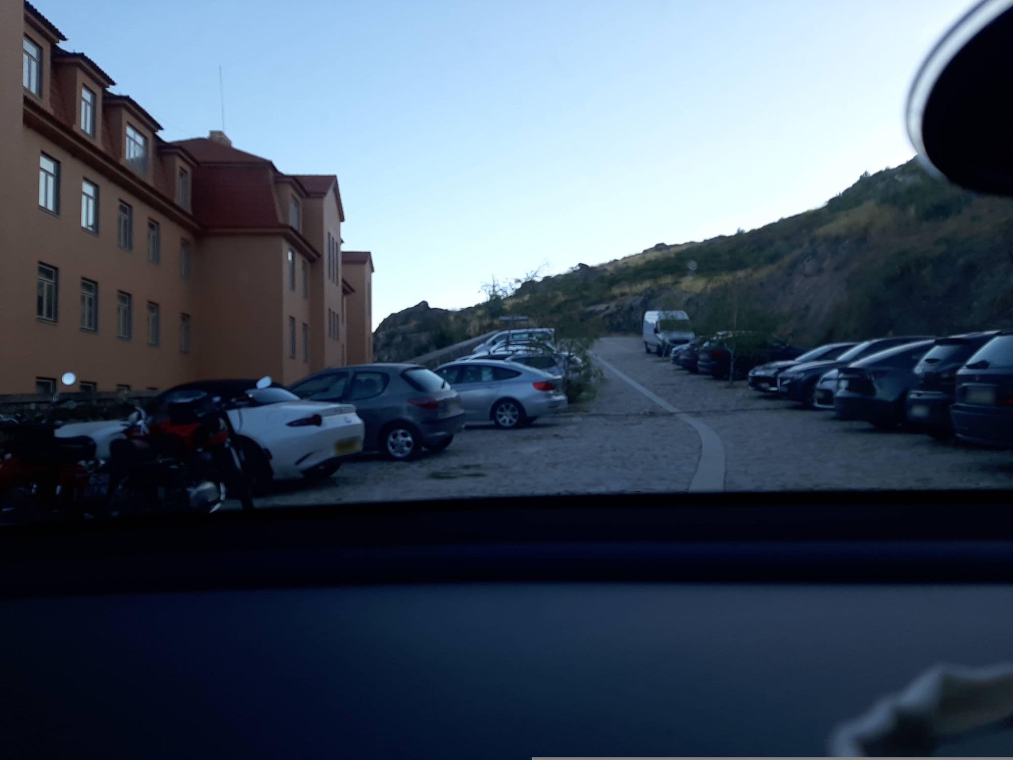 Street view near Pousada Serra da Estrela, Covilhã — © biomedica (CC BY-SA · Mapillary)