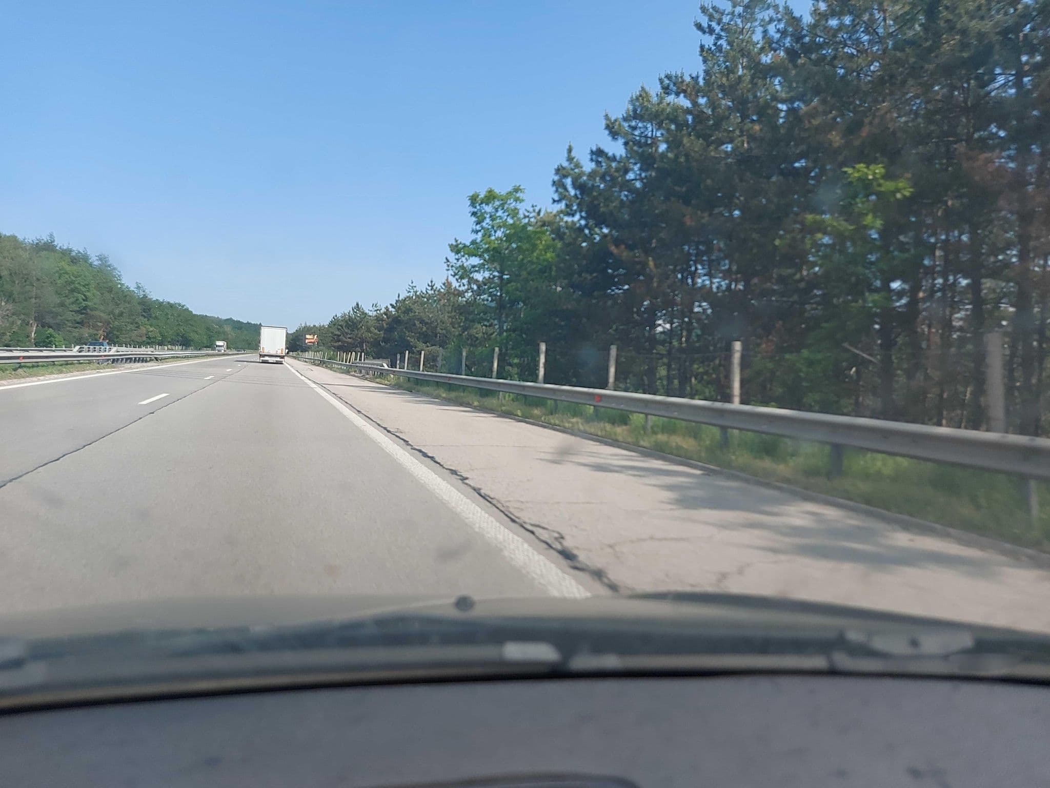 Street view near In The Wild, Ihtiman — © mik007 (CC BY-SA · Mapillary)