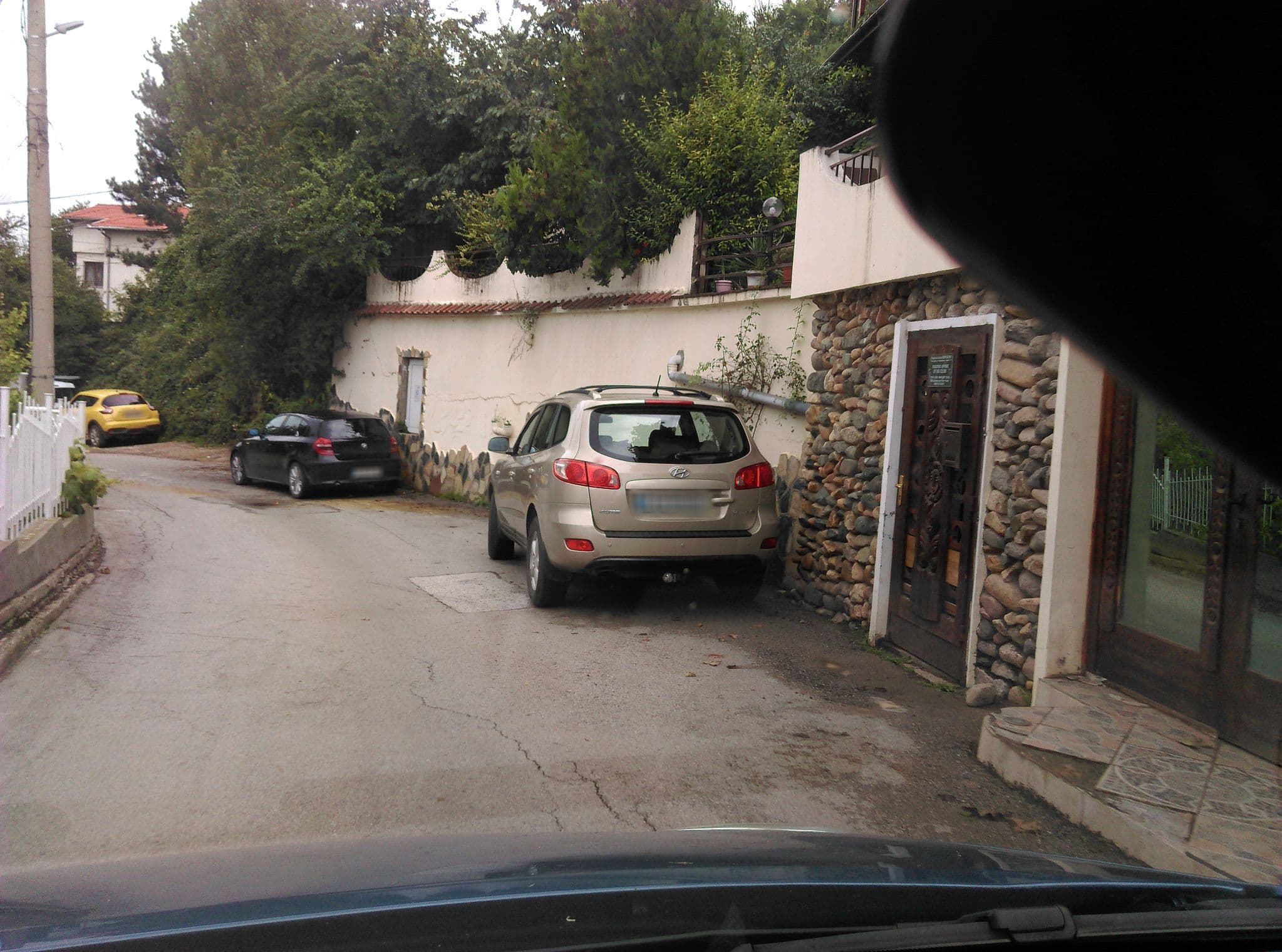Street view near Тора Бора, Lozen — © navteq_bg (CC BY-SA · Mapillary)