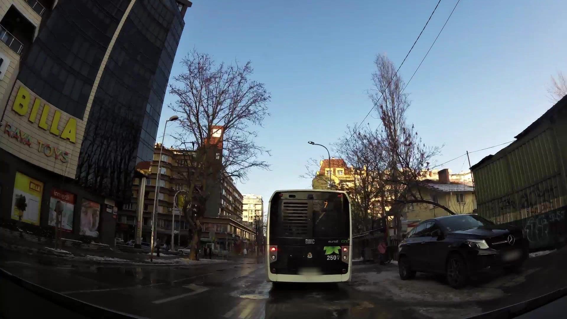 Street view near Хотел ГАНЕША, Sofia — © kaartcam (CC BY-SA · Mapillary)