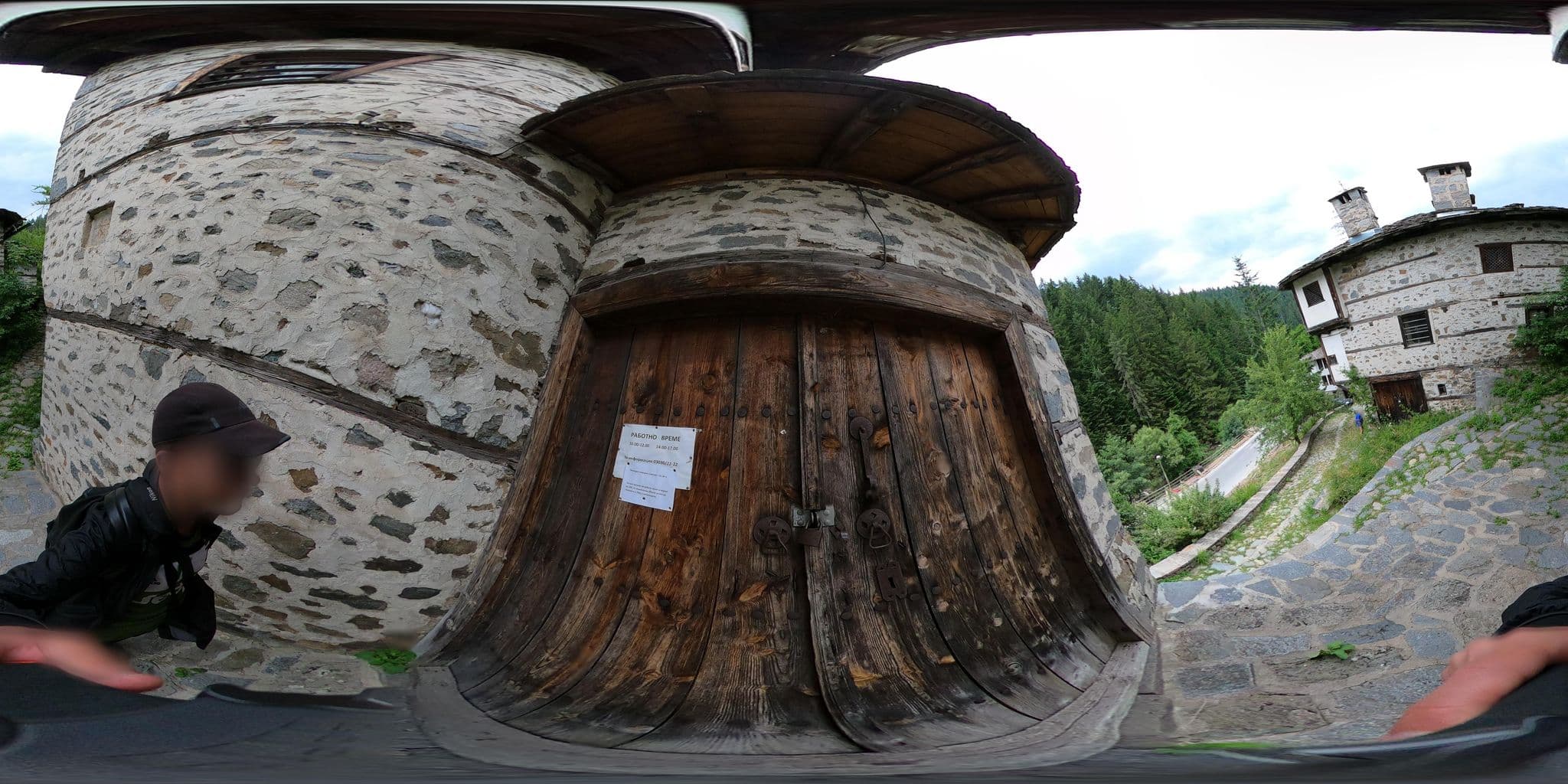 Street view near Къща за гости “Гайтана”, Chepelare — © alexanderbtodorov (CC BY-SA · Mapillary)