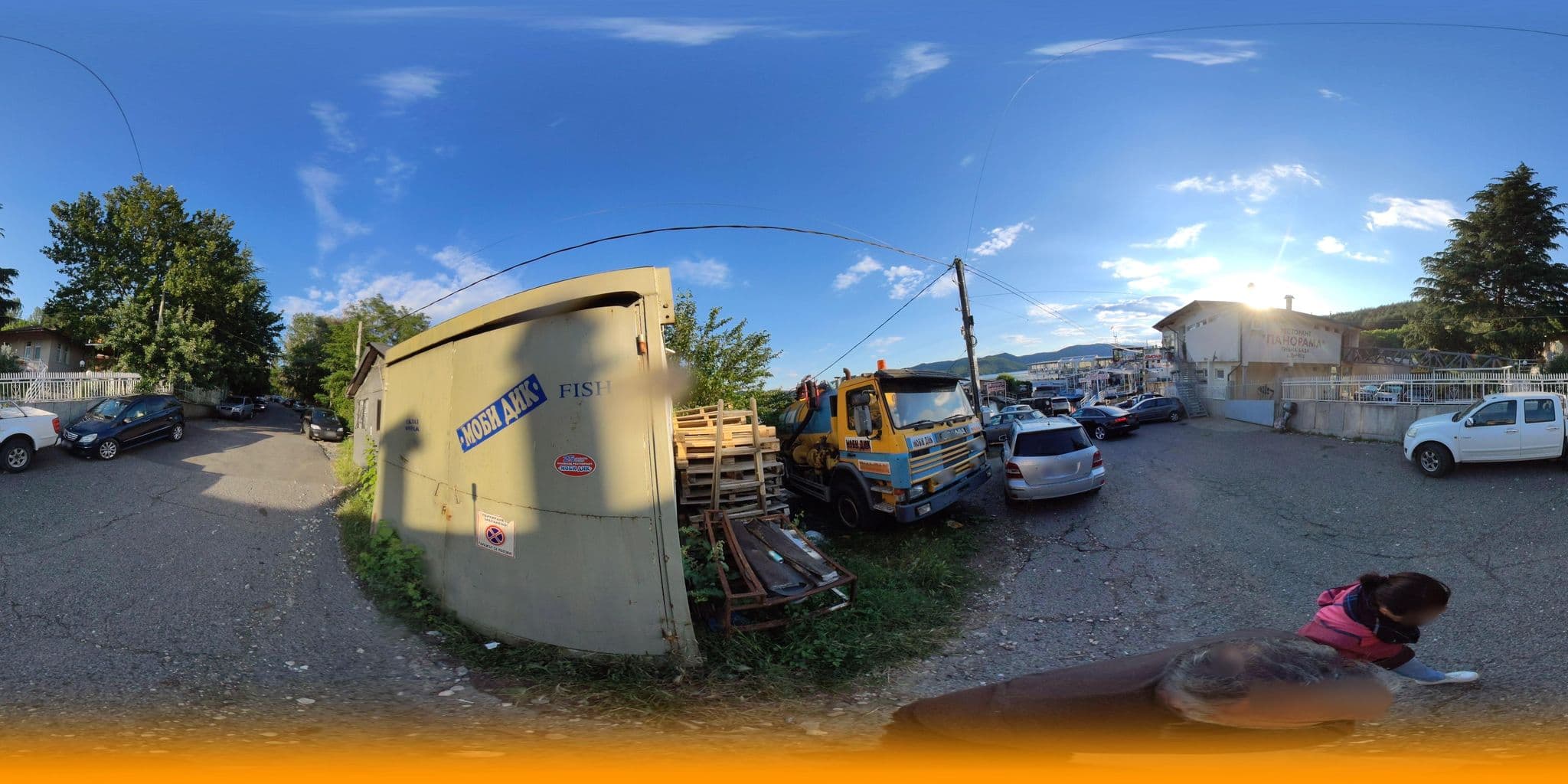 Street view near Гребна база - язовир Кърджали - стаи под наем, Kardzhali — © elboertjie (CC BY-SA · Mapillary)