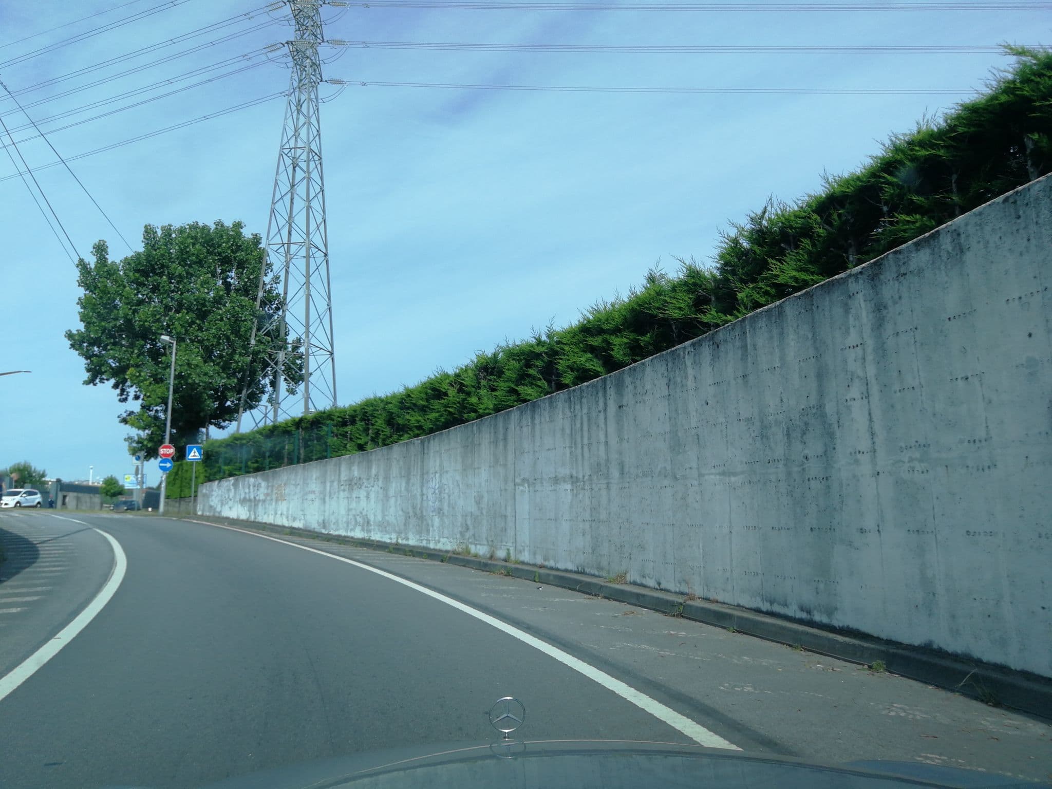 Street view near Meliá Braga Hotel & Spa, Gualtar — © apires (CC BY-SA · Mapillary)