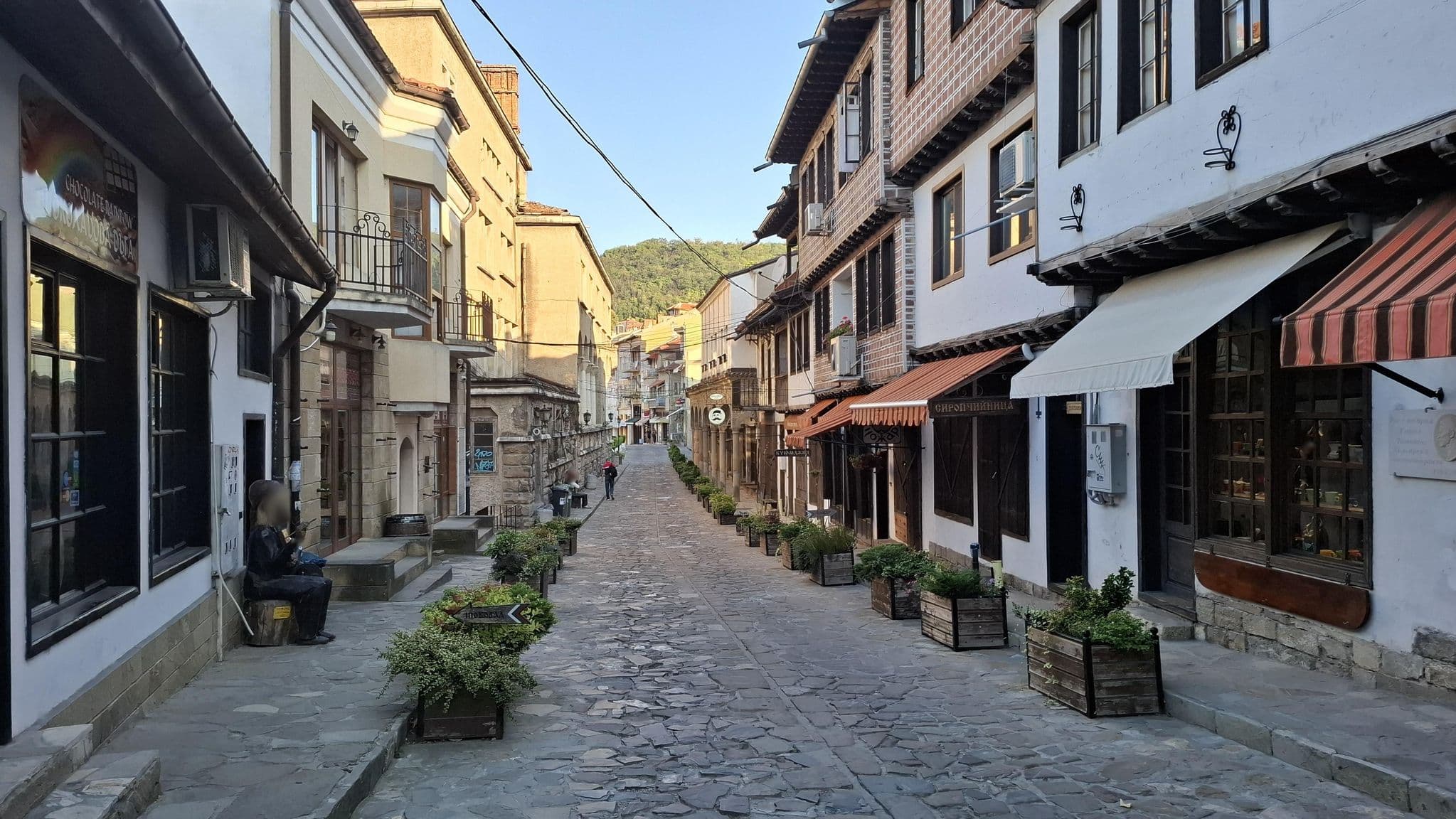 Street view near Бялата къща, Велико Търново, Veliko Tŭrnovo — © AndreiDan71 (CC BY-SA · Mapillary)