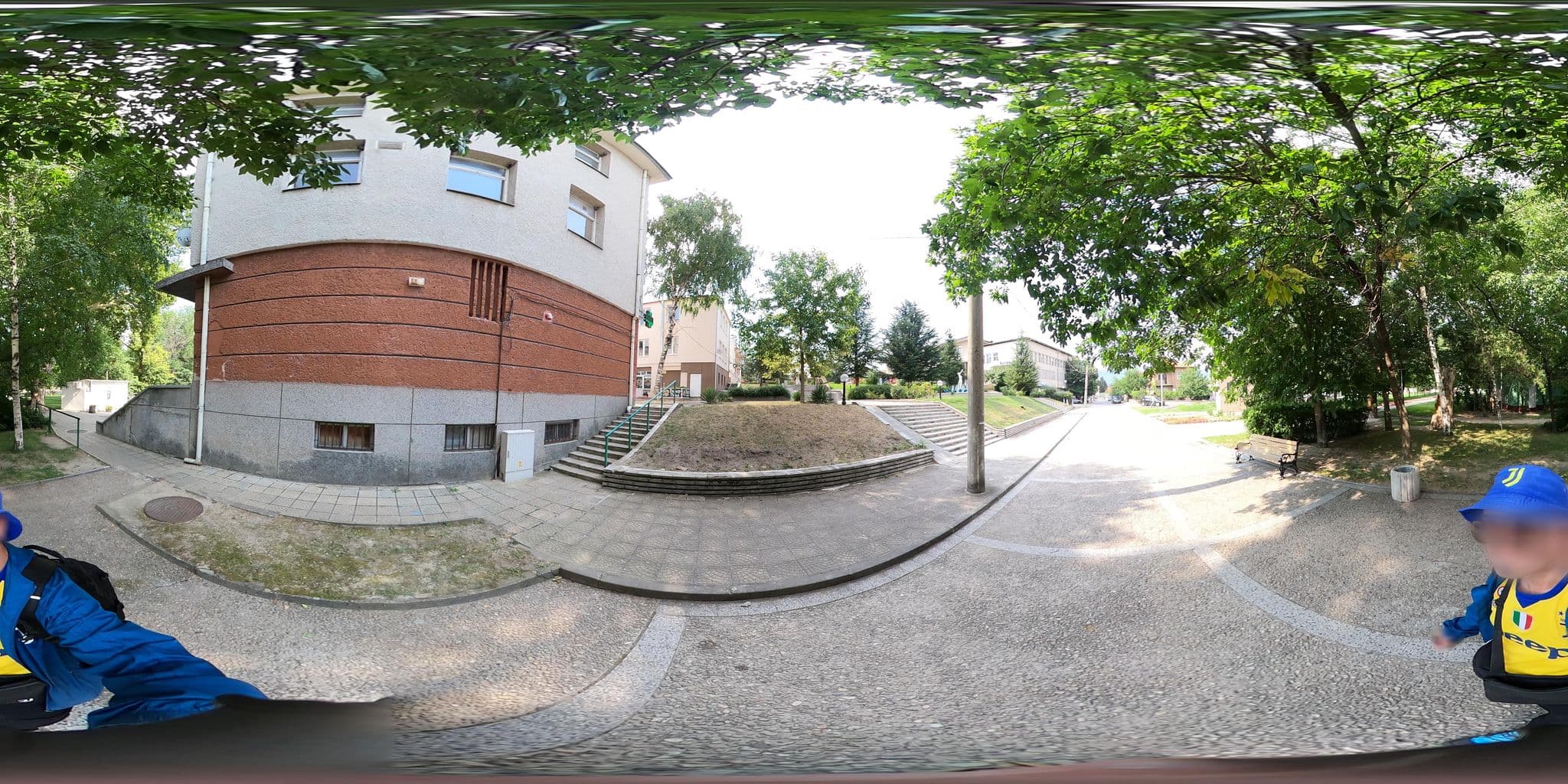 Street view near Spa Hotel Relax, Strelcha — © alexanderbtodorov (CC BY-SA · Mapillary)