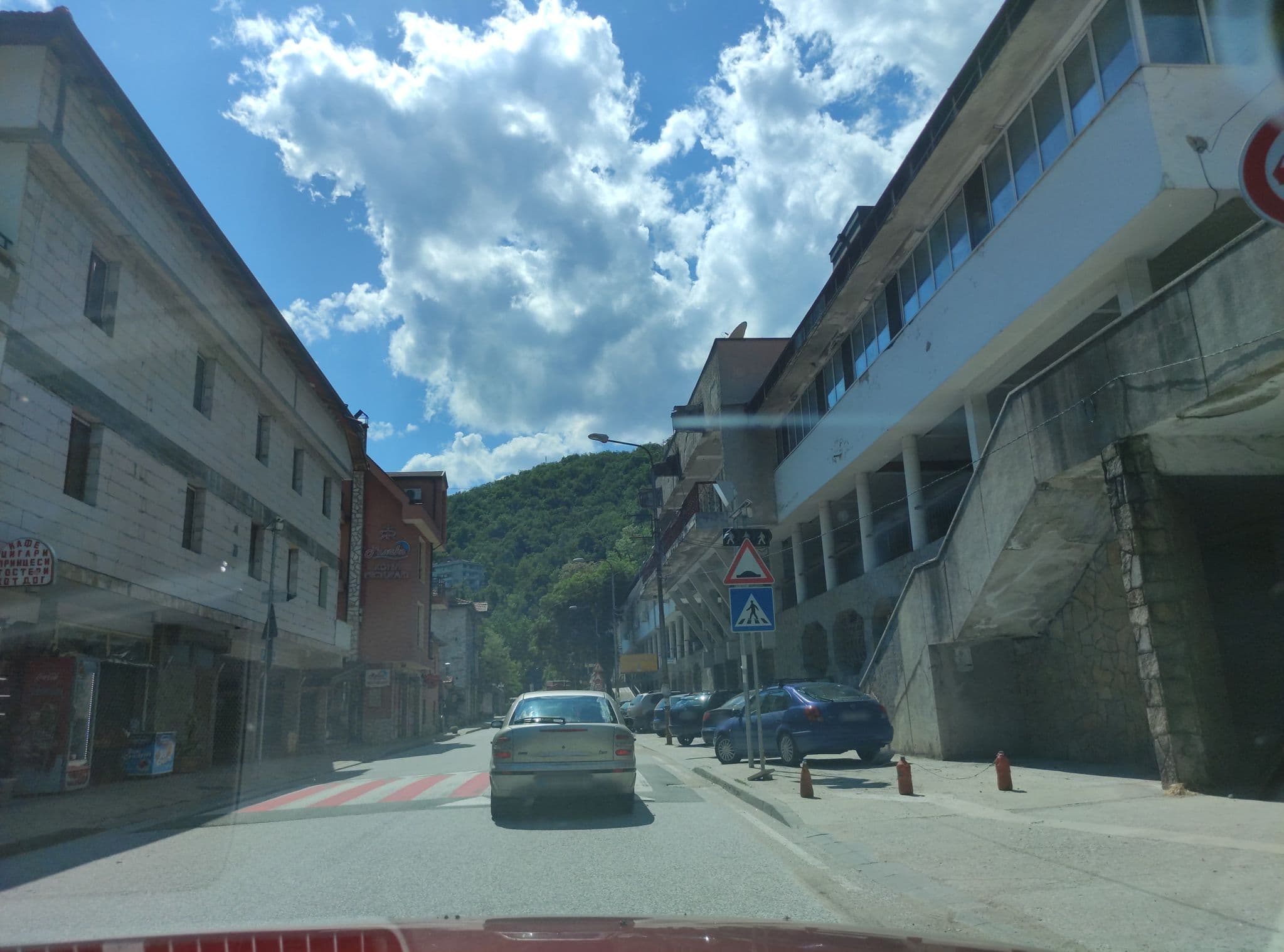 Street view near Медика Хотел, Laki — © neau (CC BY-SA · Mapillary)