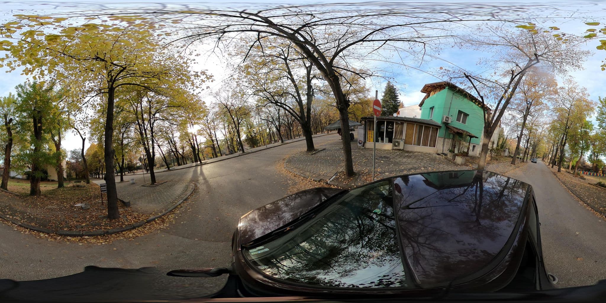 Street view near Стаи под наем, Hisarya — © alexanderbtodorov (CC BY-SA · Mapillary)