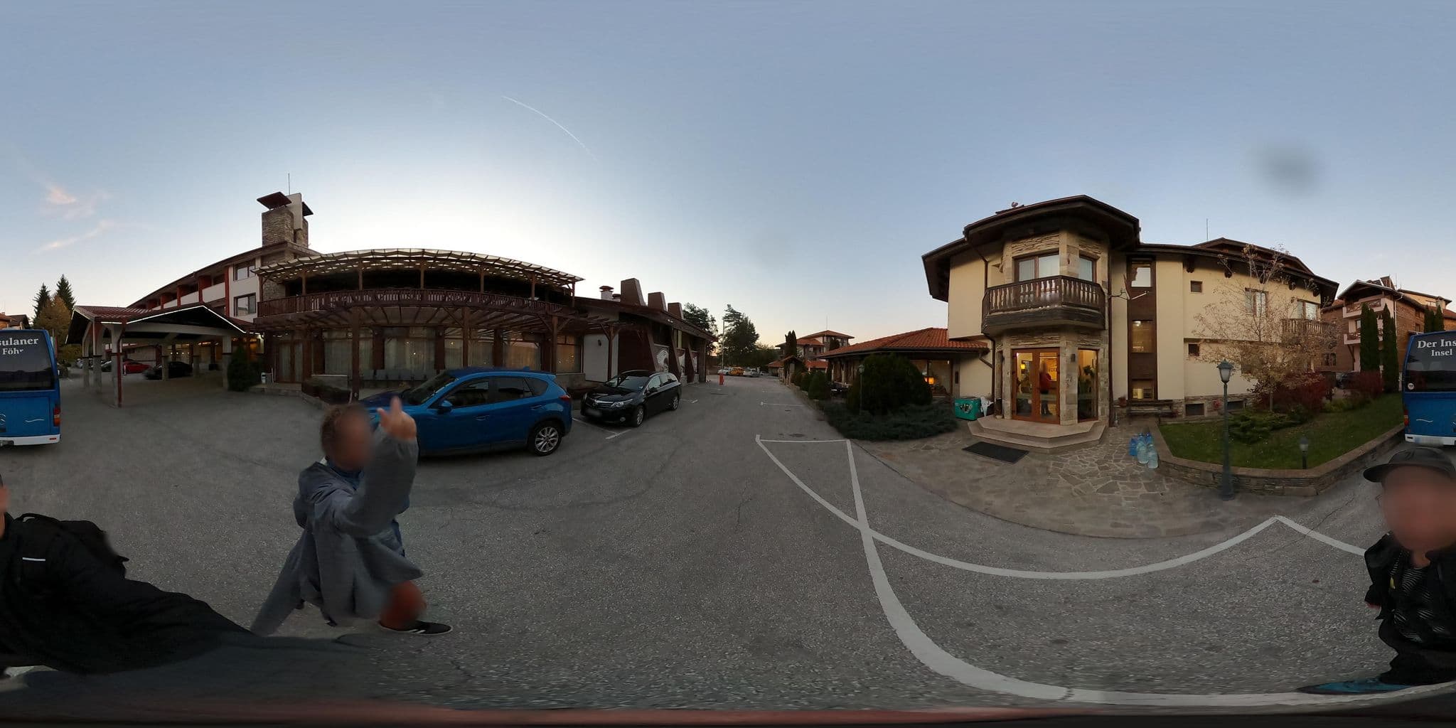 Street view near Eterno, Batak — © alexanderbtodorov (CC BY-SA · Mapillary)