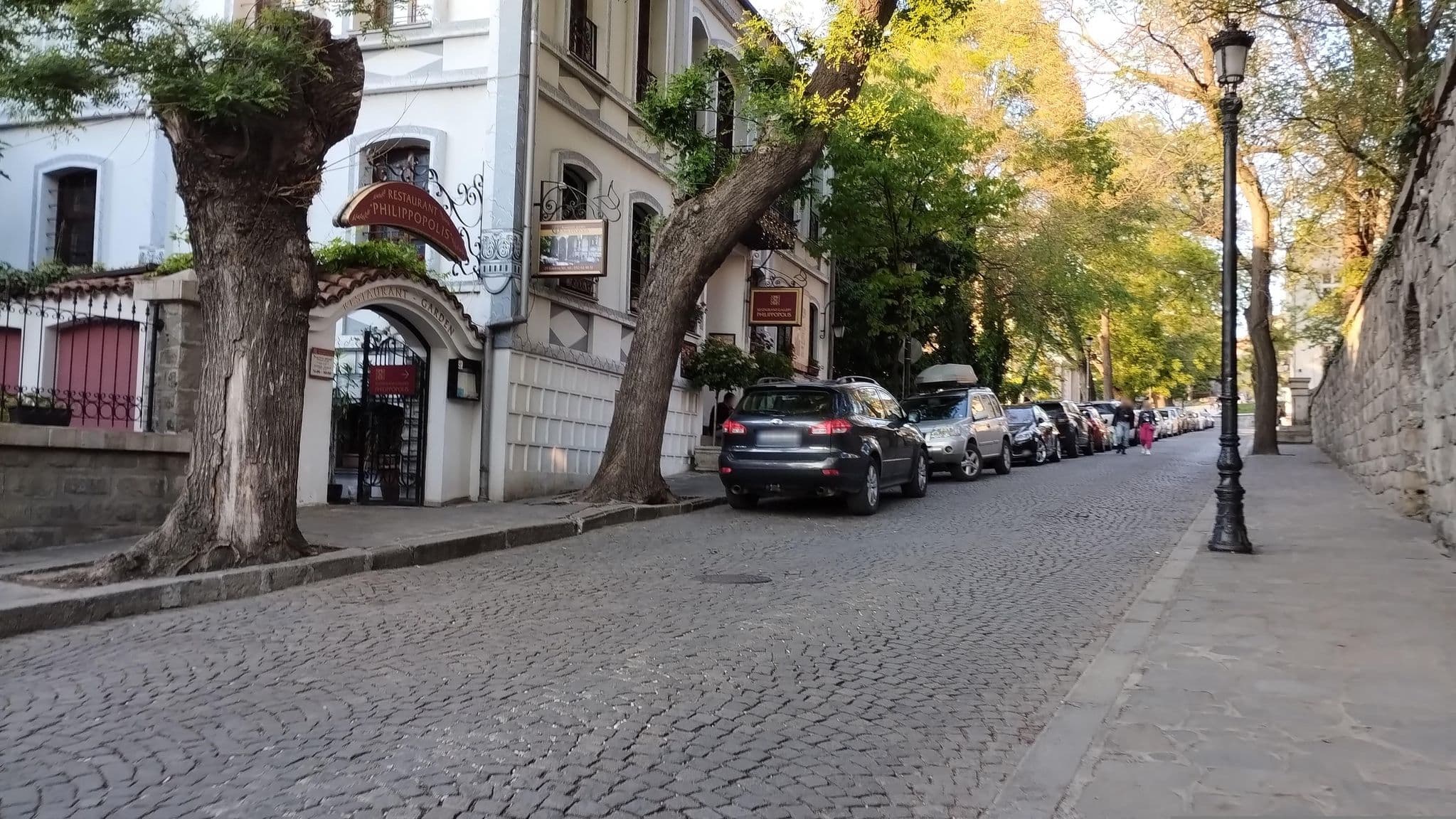 Street view near Hill House, Plovdiv — © batvanyu (CC BY-SA · Mapillary)