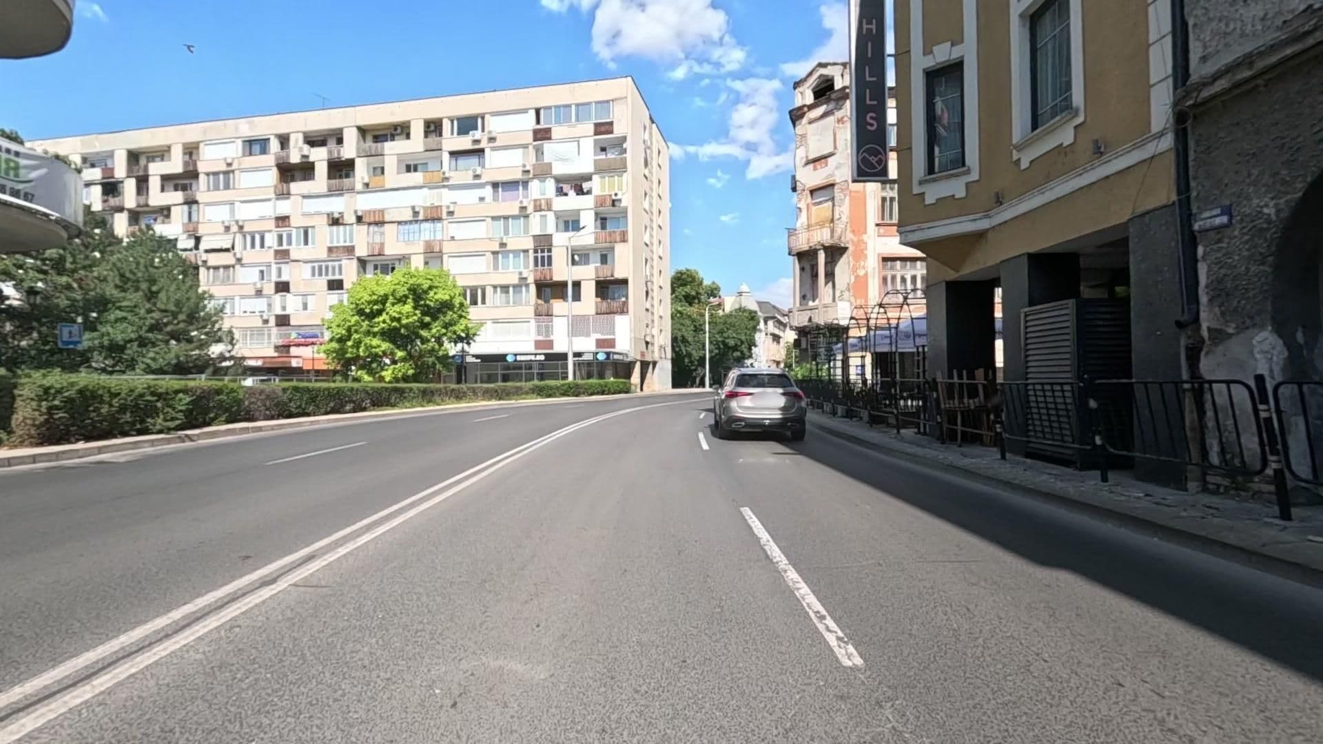 Street view near Elite Hotel Plovdiv, Plovdiv — © Kristiqn (CC BY-SA · Mapillary)