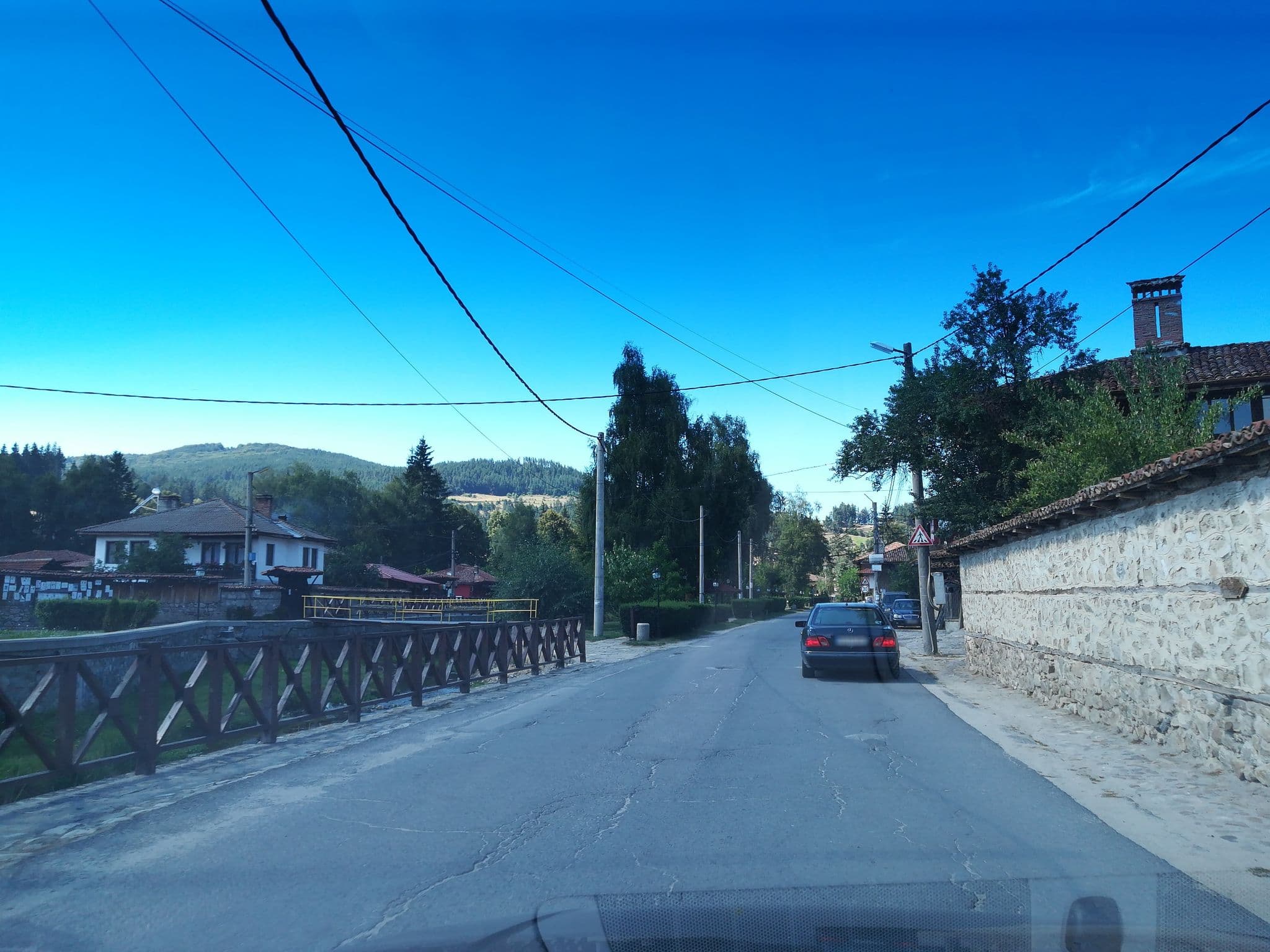 Street view near Стоичковата къща, Koprivshtitsa — © ivanov (CC BY-SA · Mapillary)