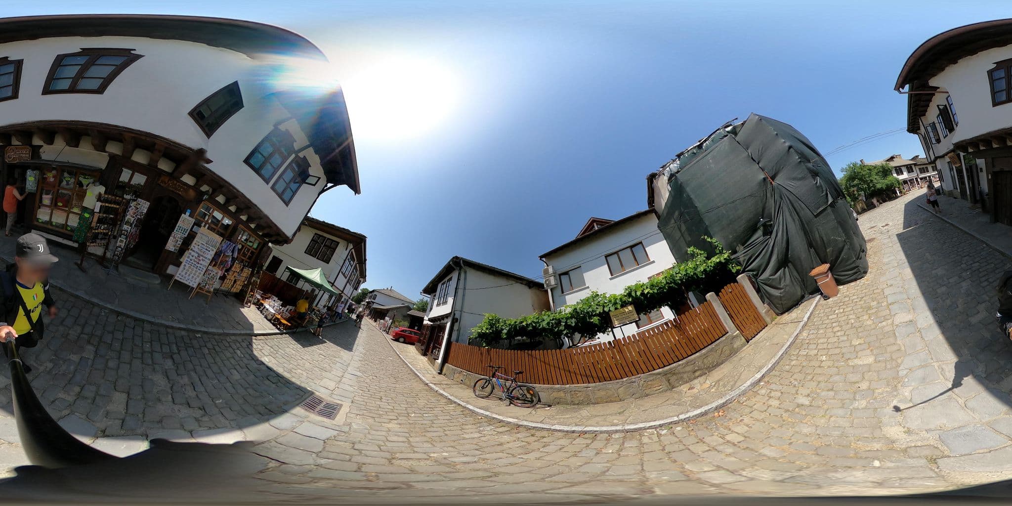 Street view near Странноприемница Зограф, Tryavna — © alexanderbtodorov (CC BY-SA · Mapillary)