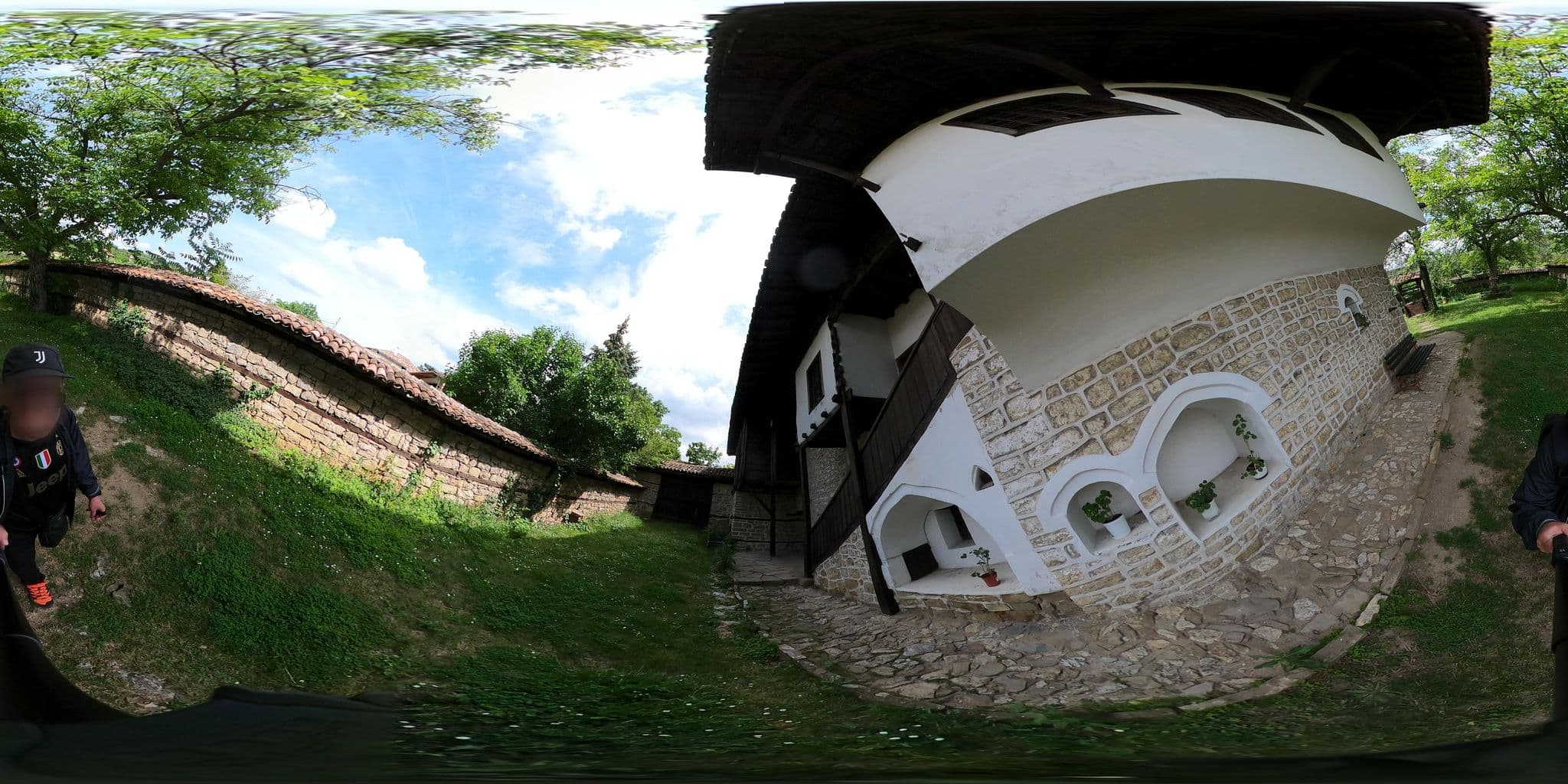 Street view near Prestige Hotel, Veliko Tŭrnovo — © alexanderbtodorov (CC BY-SA · Mapillary)