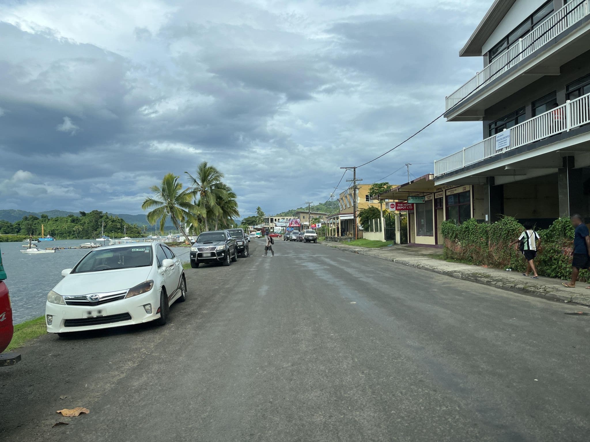 Street view near Savusavu Budget lodge, Savusavu — © MandyShen (CC BY-SA · Mapillary)