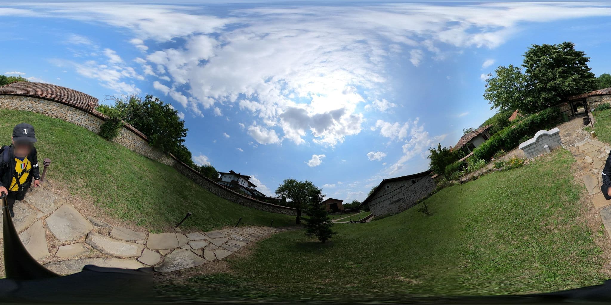 Street view near Къща за гости Diabora, Veliko Tŭrnovo — © alexanderbtodorov (CC BY-SA · Mapillary)