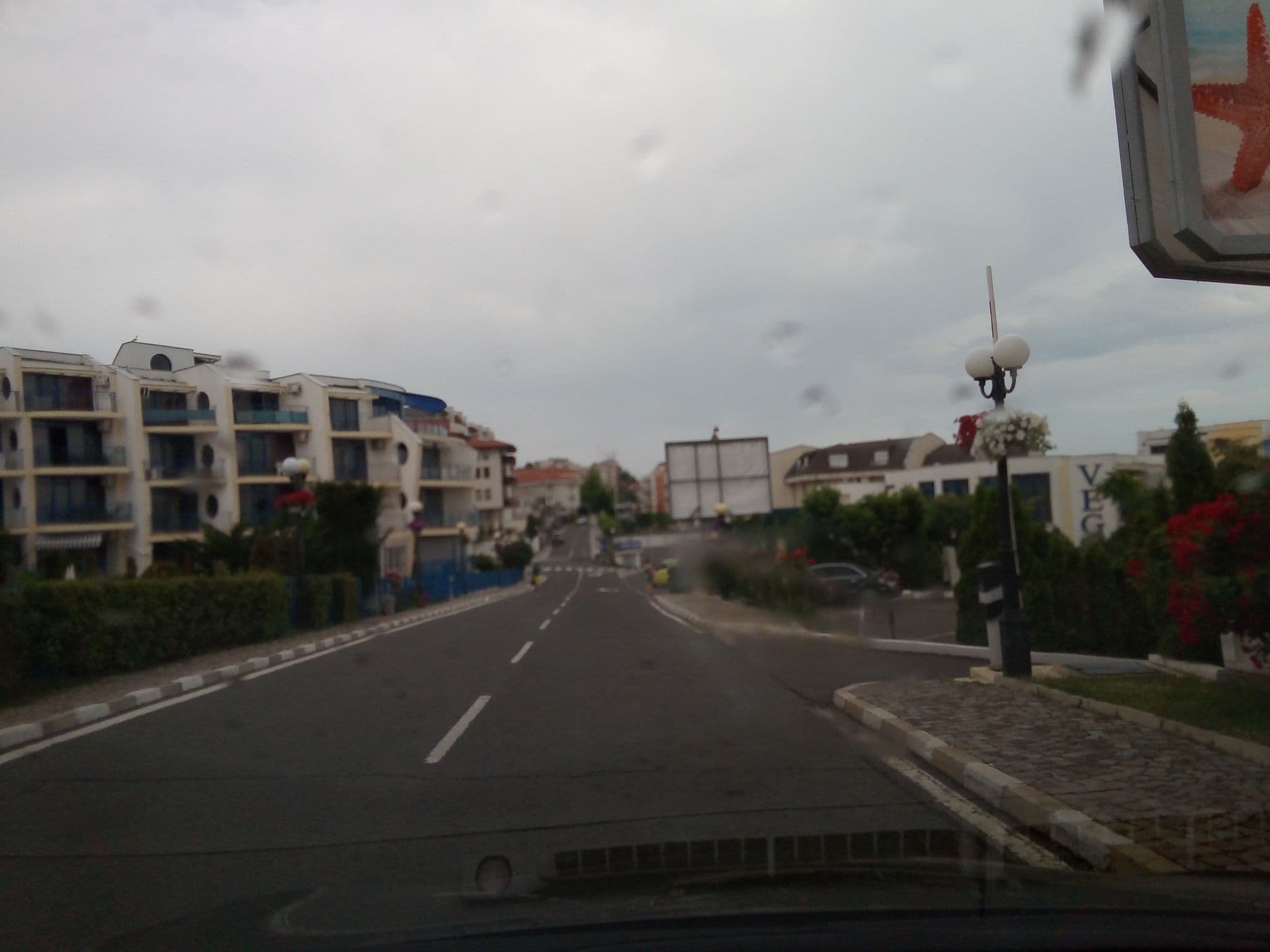 Street view near Marina Sunrise, Sveti Vlas — © micmin1972 (CC BY-SA · Mapillary)