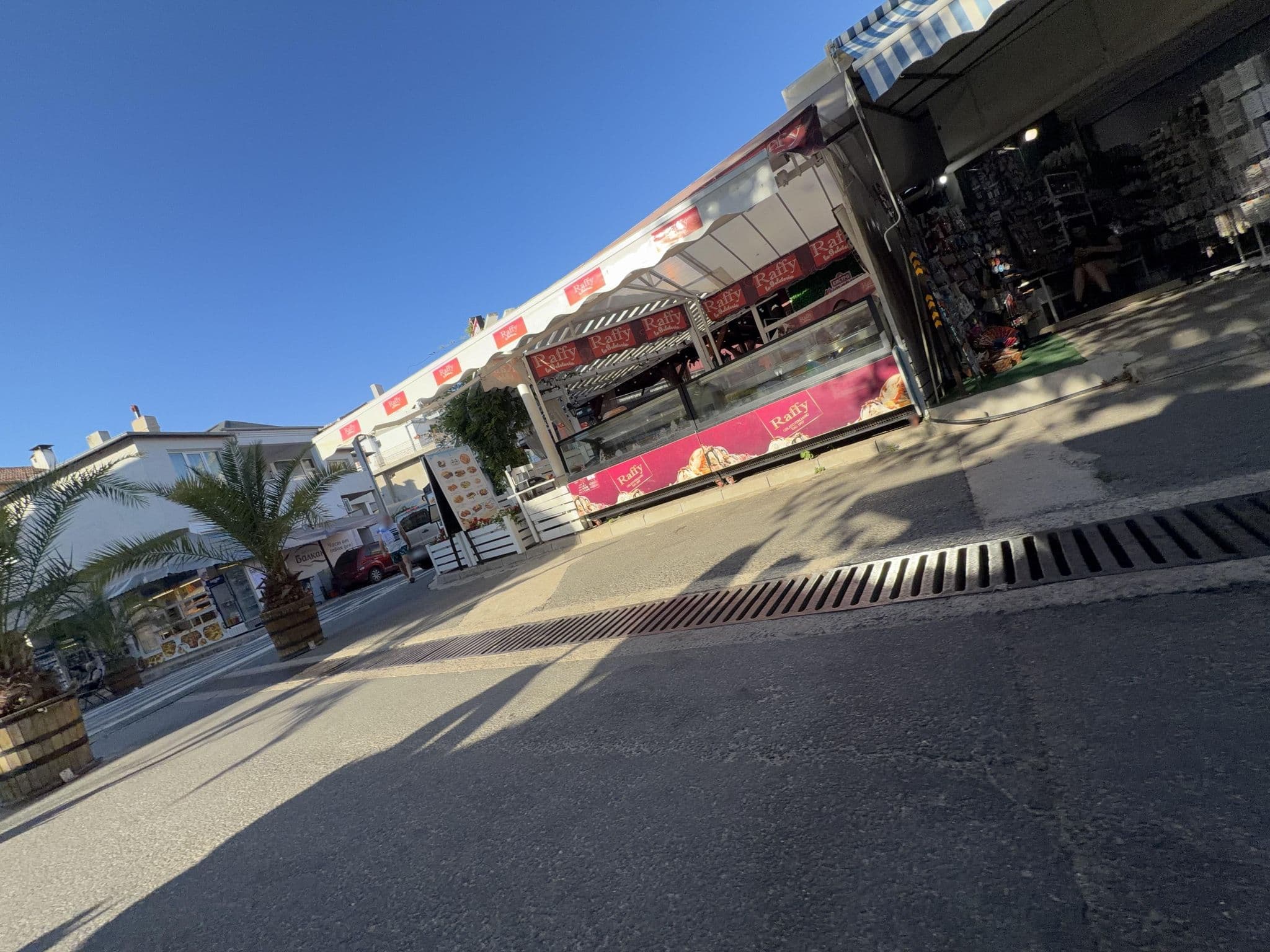 Street view near " Кани ", Sozopol — © the100daysummer (CC BY-SA · Mapillary)