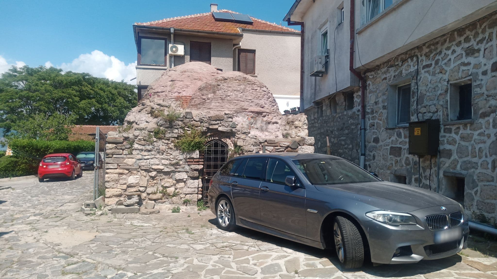Street view near Hotel Nessebar Roual Palase, Nesebar — © kentc444 (CC BY-SA · Mapillary)