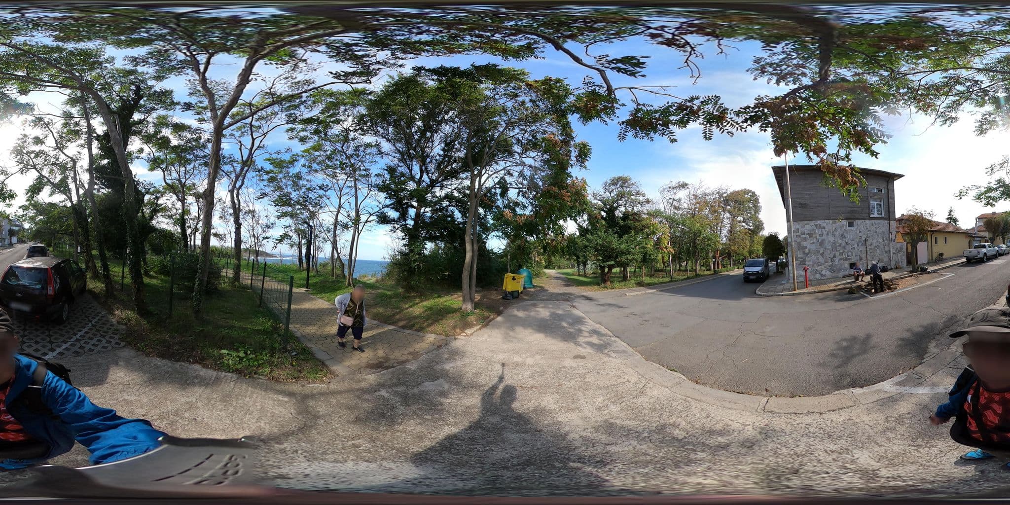 Street view near Златна крепост, Tsarevo — © alexanderbtodorov (CC BY-SA · Mapillary)
