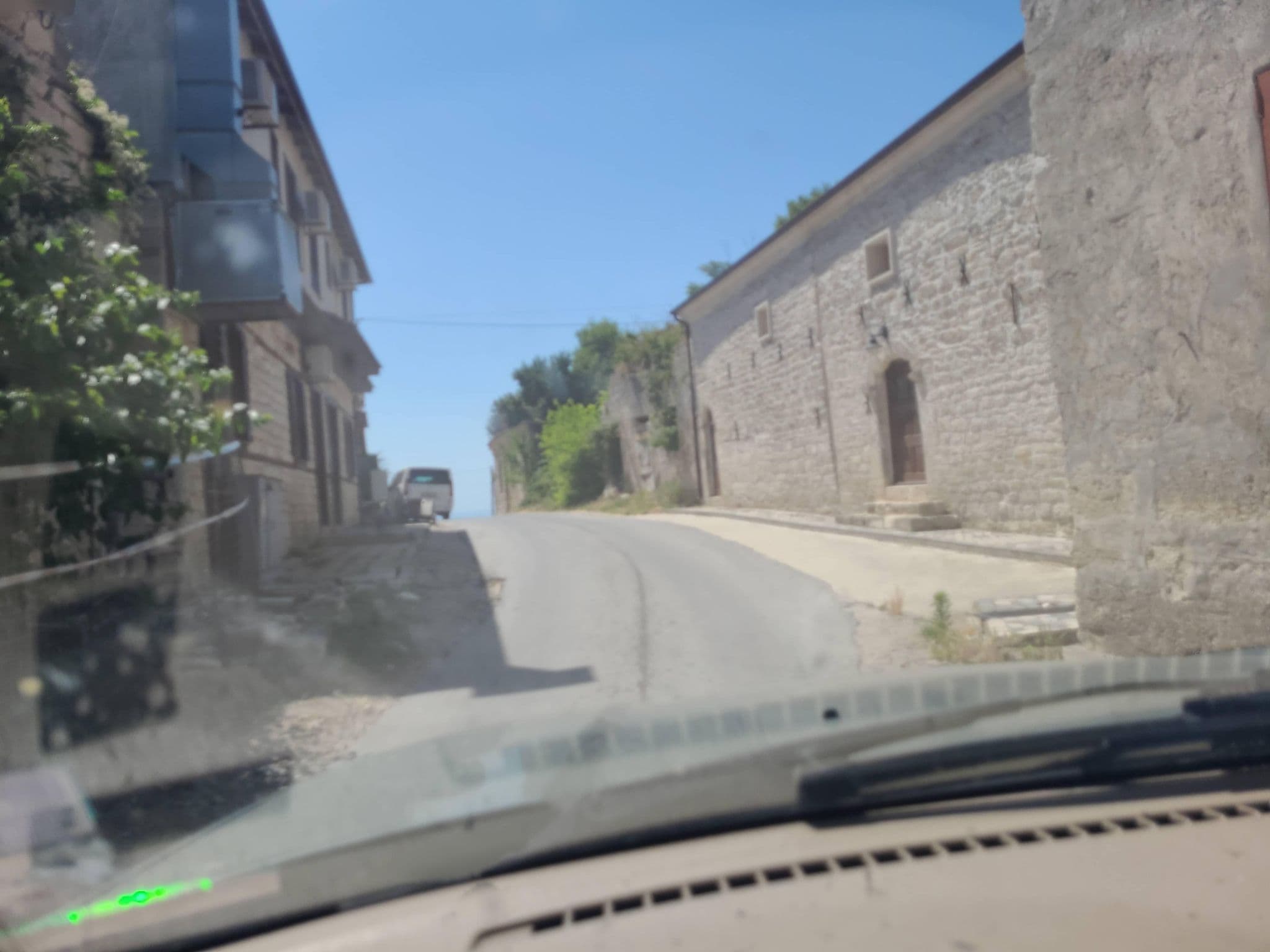 Street view near Villa Allegra, Kavarna — © bobbyfuego (CC BY-SA · Mapillary)