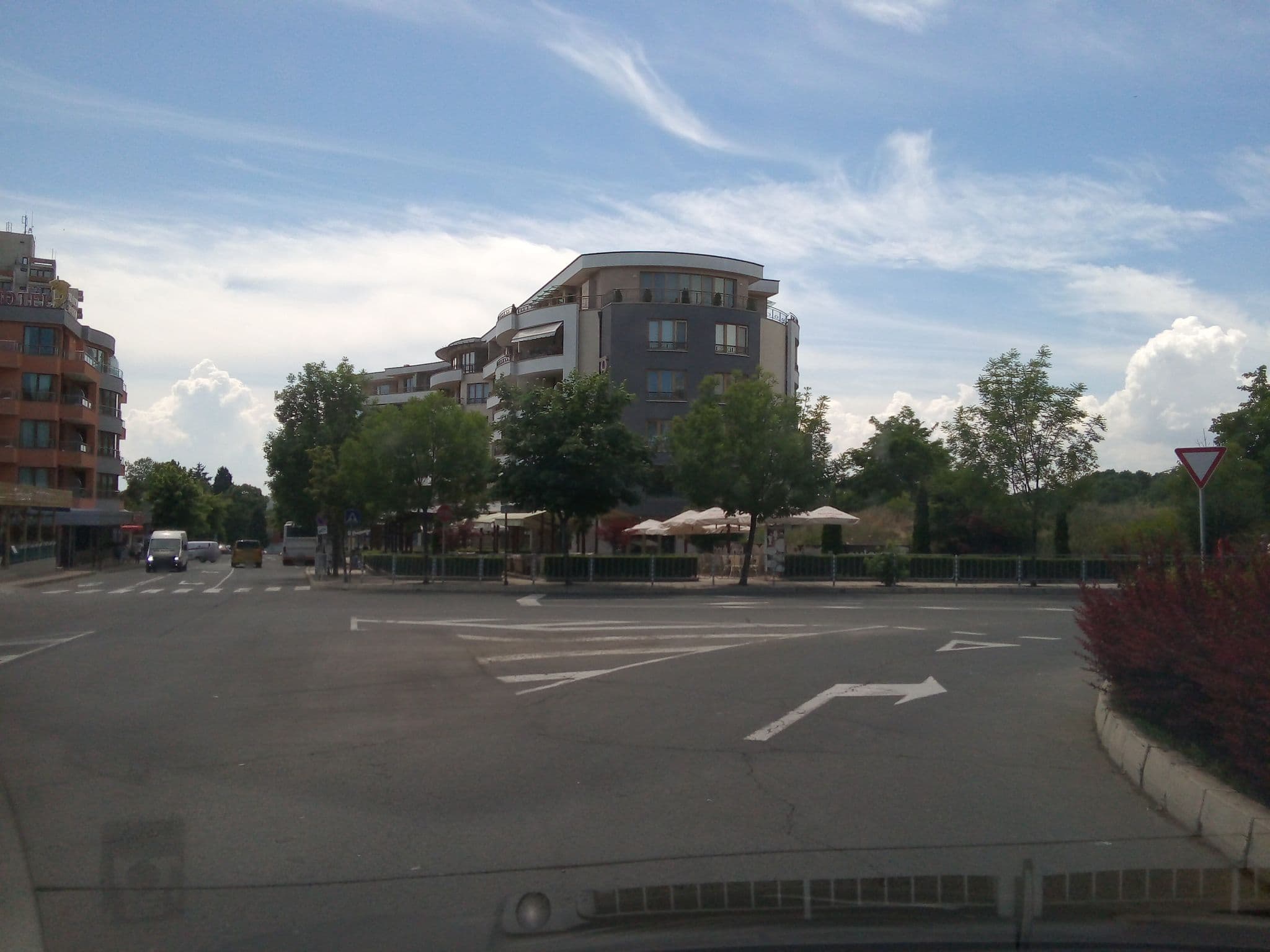 Street view near Парк Хотел Оазис, Nesebar — © micmin1972 (CC BY-SA · Mapillary)