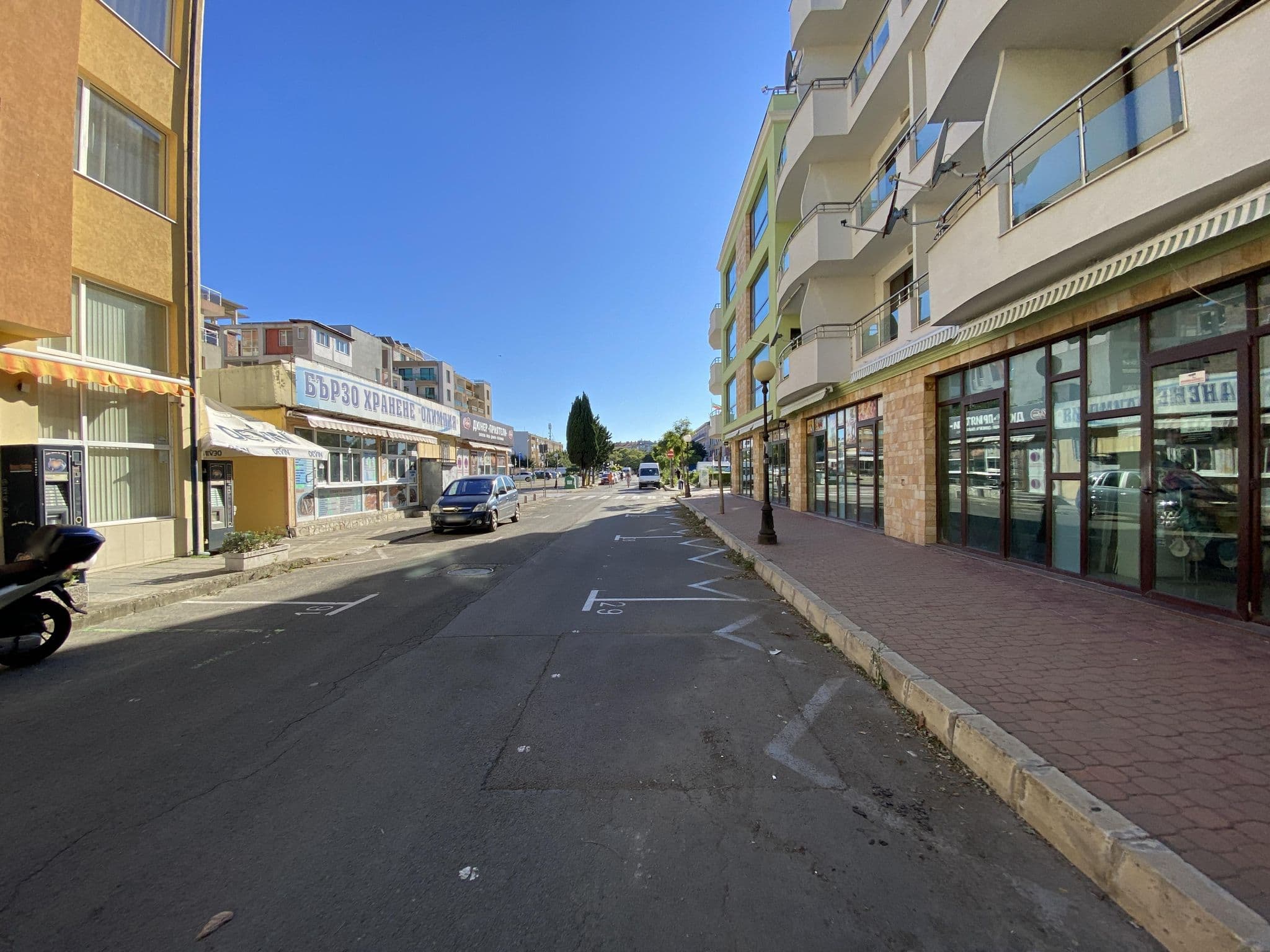Street view near Hotel Diana Pomorie, Pomorie — © vadi (CC BY-SA · Mapillary)