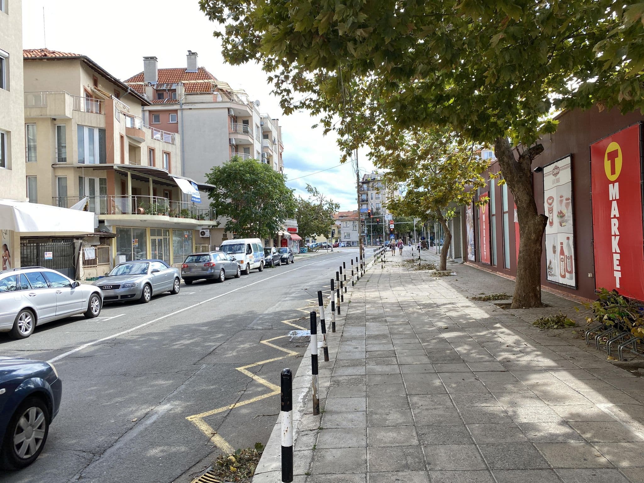 Street view near Laguna hotel and restaurant, Pomorie — © vadi (CC BY-SA · Mapillary)
