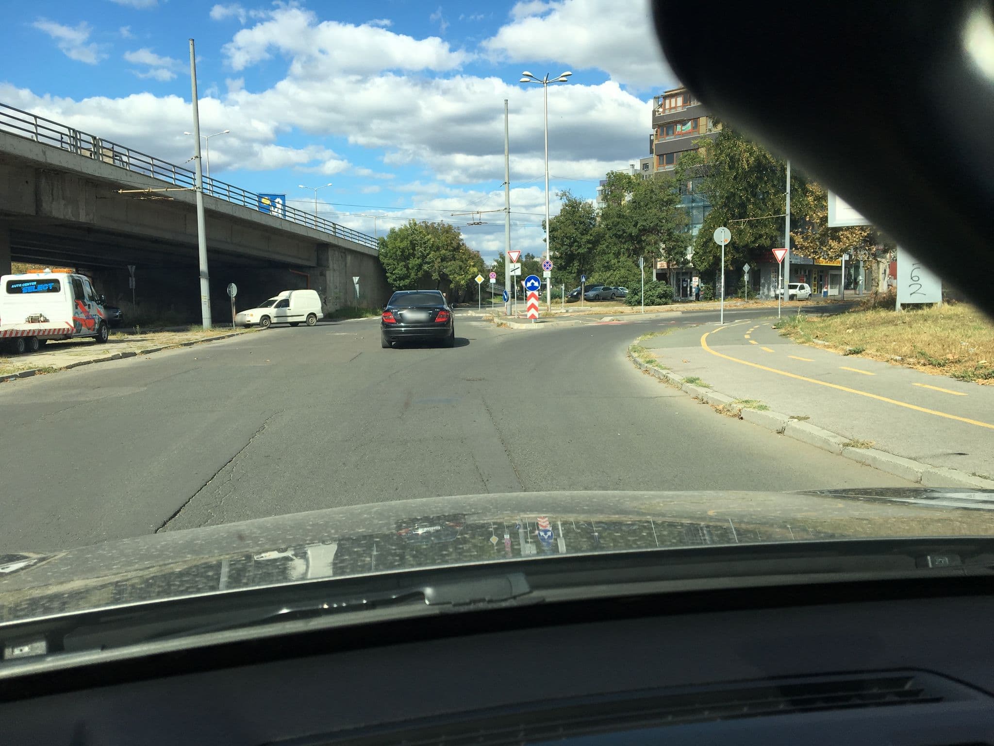 Street view near Задръстването на надлеза в Бургас, Burgas — © herepaburgas (CC BY-SA · Mapillary)