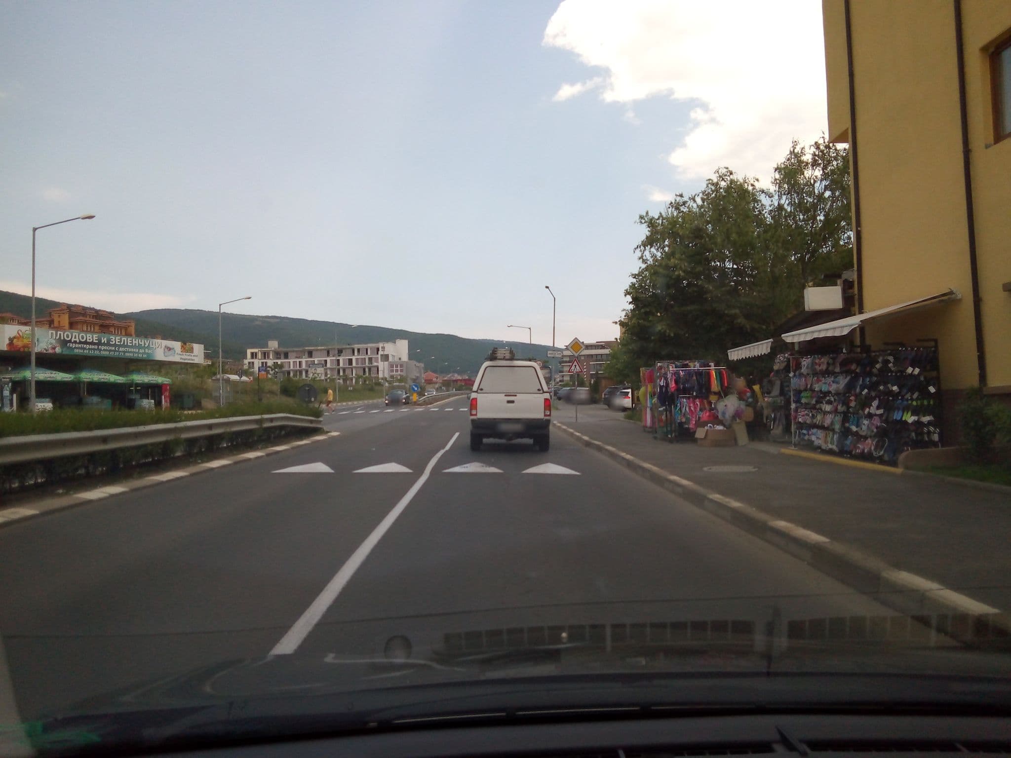 Street view near Точка Отдыха Хастлера Джо, Sveti Vlas — © micmin1972 (CC BY-SA · Mapillary)