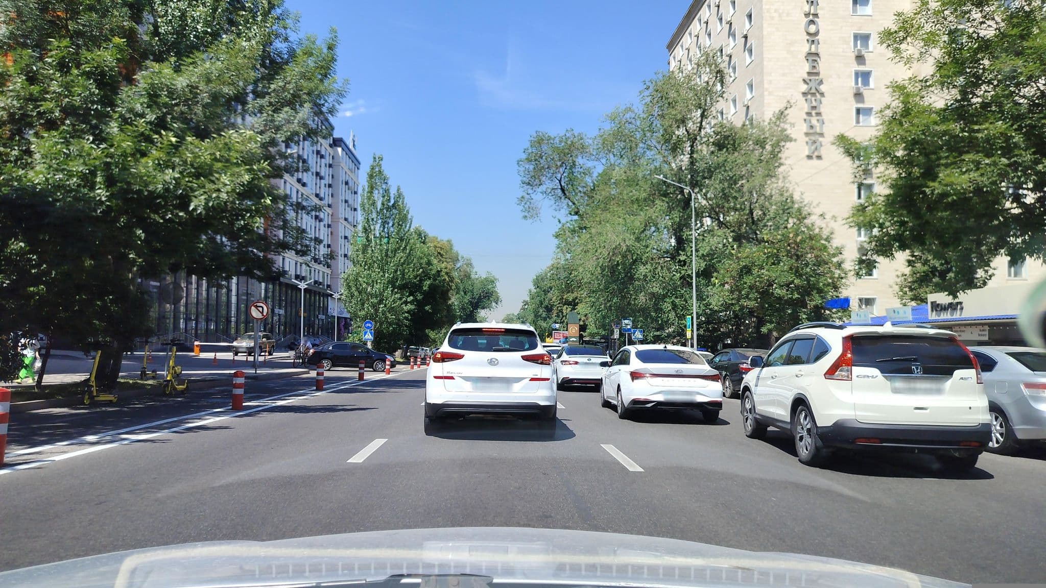 Street view near Almaty Center Hostel, Almaty — © sevenmp (CC BY-SA · Mapillary)