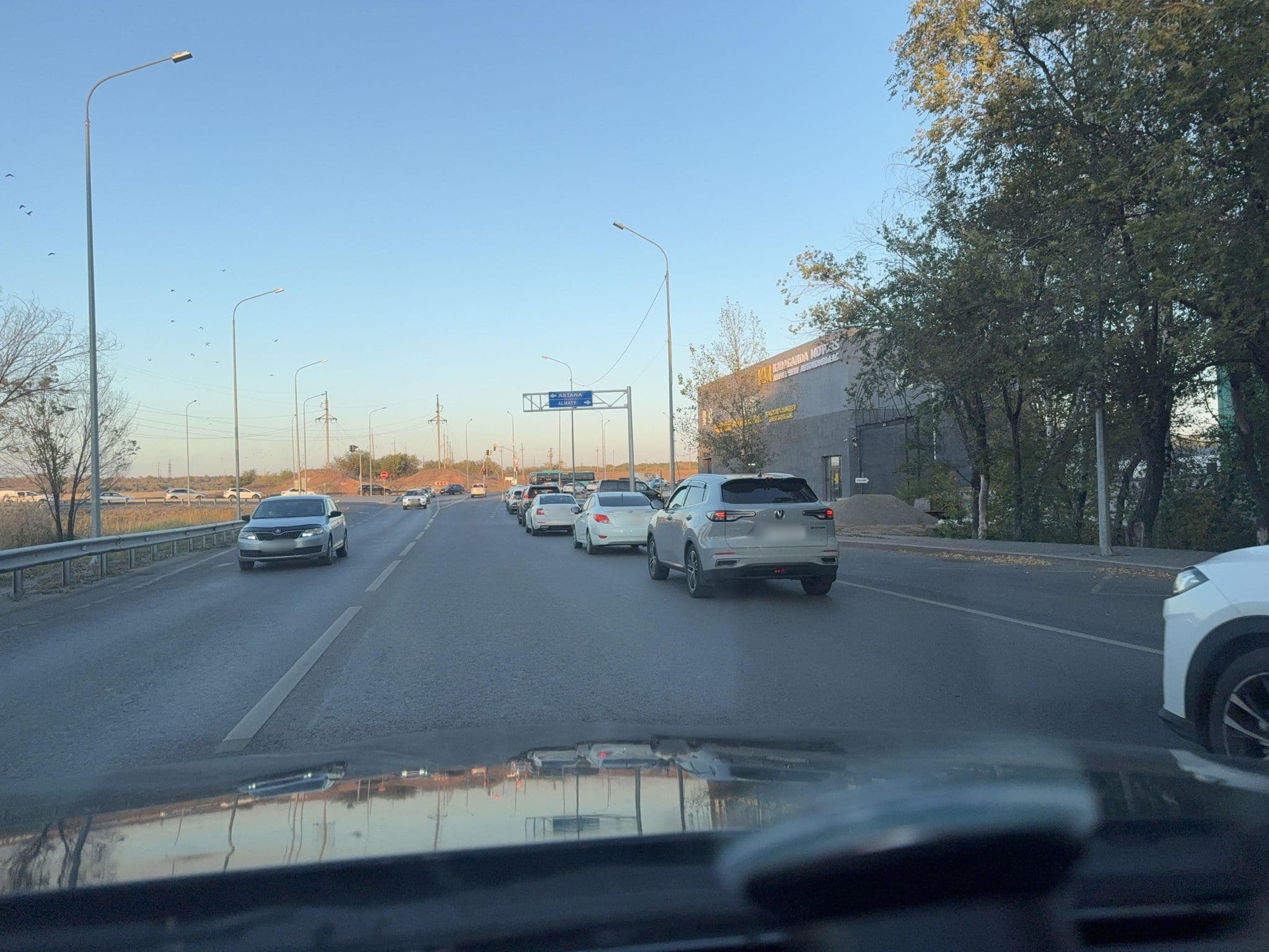 Street view near Мотель "Вираж", Karagandy — © zhasulan (CC BY-SA · Mapillary)