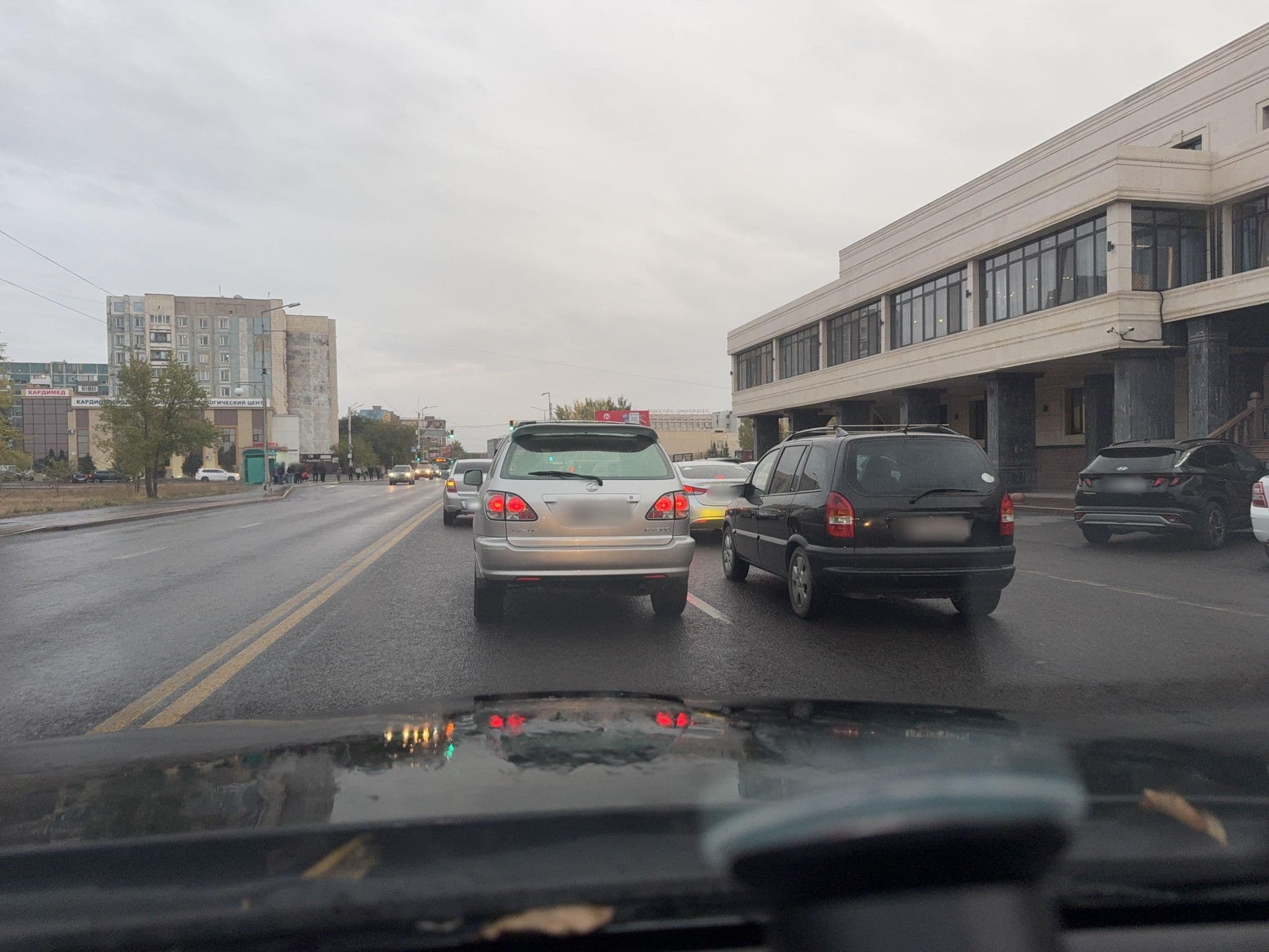 Street view near Empire City Hotel, Karagandy — © zhasulan (CC BY-SA · Mapillary)