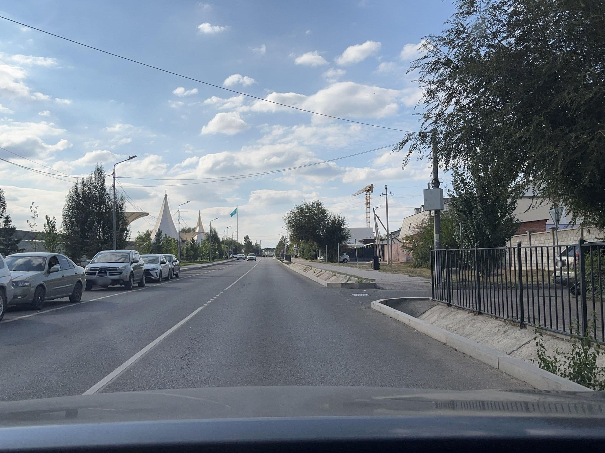 Street view near Шашлыкинг с Андреем, Konayev — © Asylbek (CC BY-SA · Mapillary)