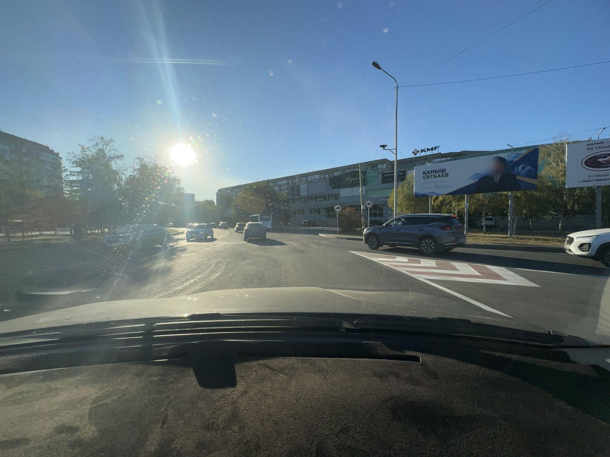 Street view near Гостиница "Вираж", Pavlodar — © Akbota (CC BY-SA · Mapillary)